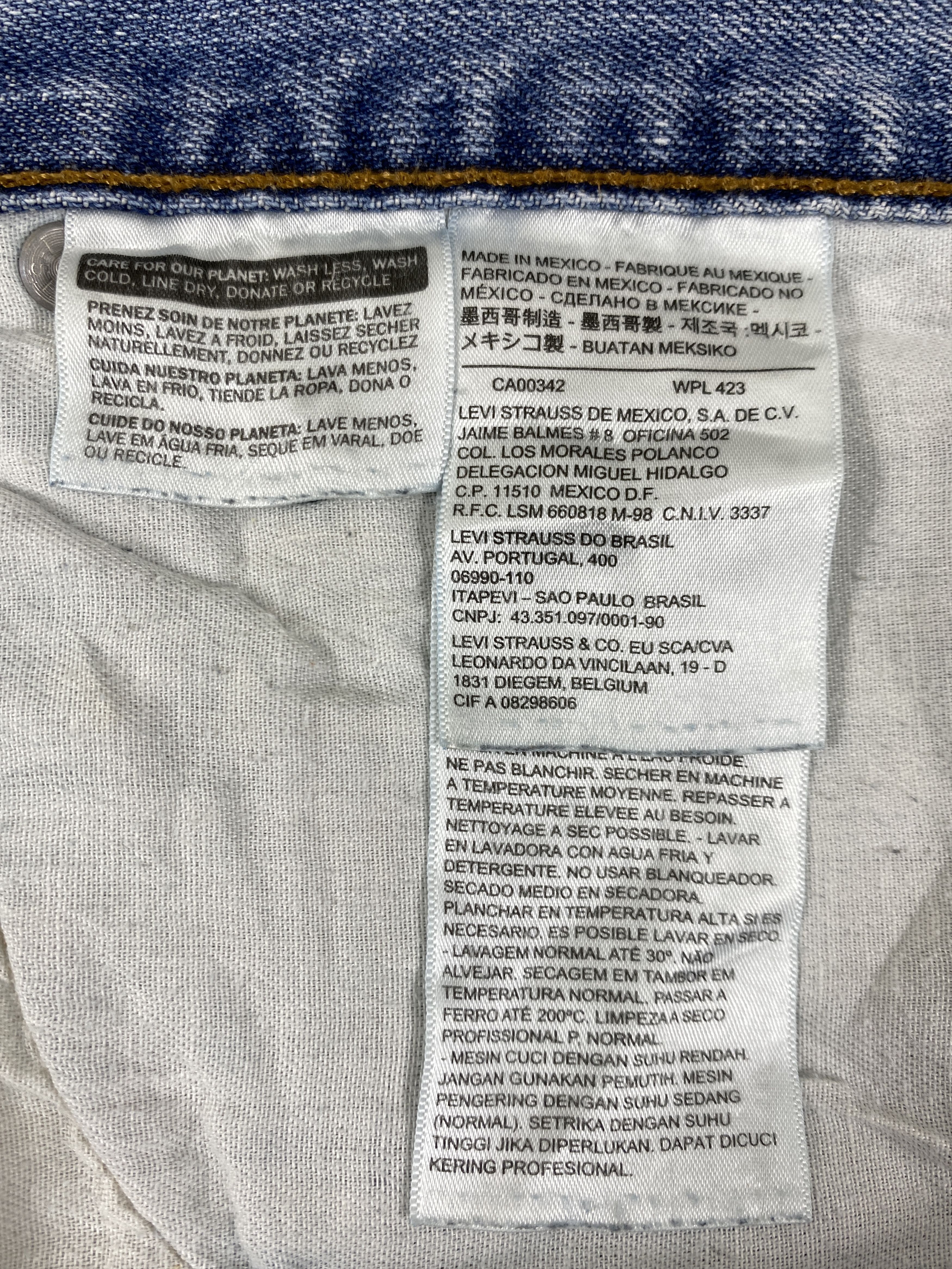 Levi's Light Blue Wash Vintage Levi's 569 39x31.5 Denim -JN1968 Size US 39 - 9 Thumbnail