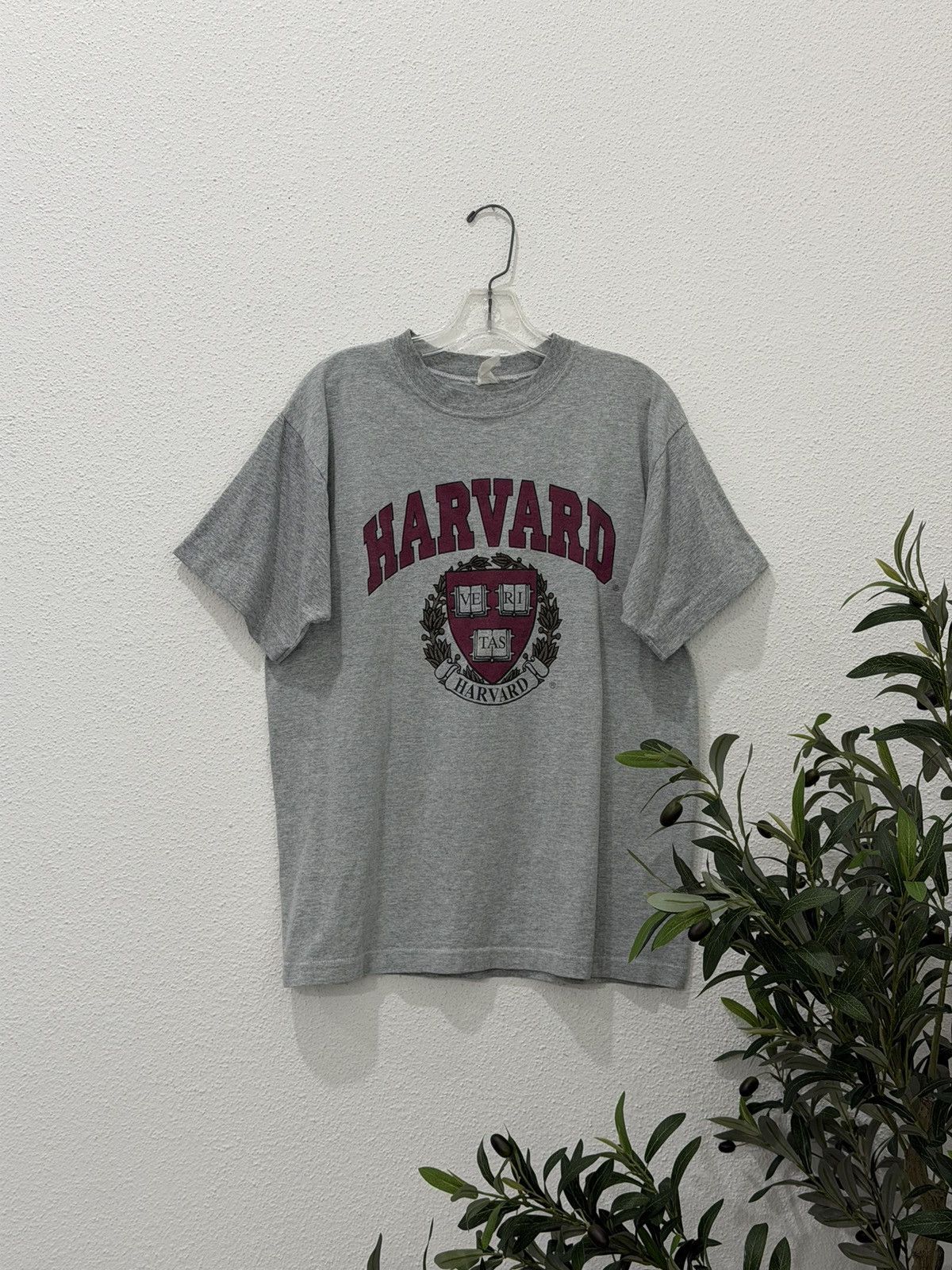 Vintage Vintage 70s 80s HARVARD UNIVERSITY Ve Ri Tas Tee Medium Size US M / EU 48-50 / 2 - 1 Thumbnail