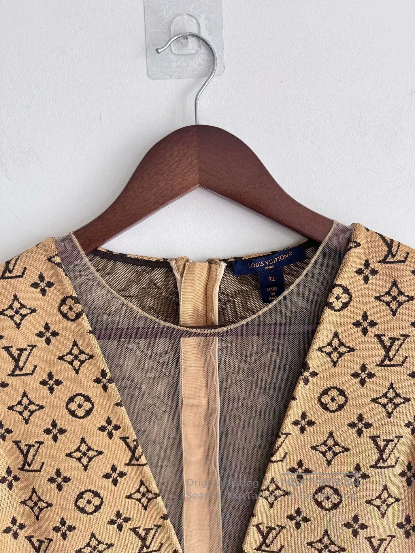 Louis Vuitton LV Louis Vuitton Full Logo Dress. Size M / US 6-8 / IT 42-44 - 2 Thumbnail