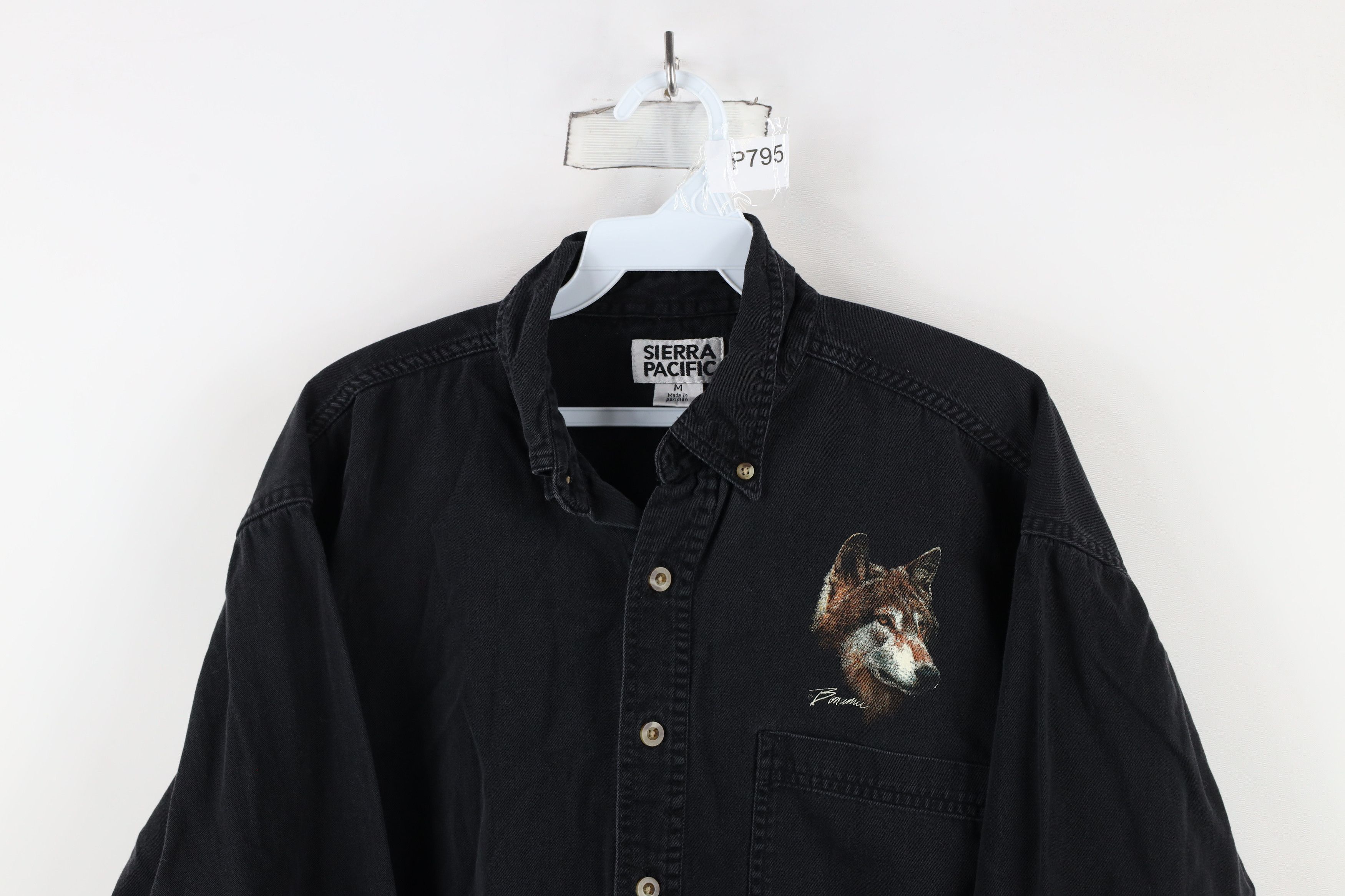 Vintage Vintage 90s Streetwear Wolf Collared Button Down Shirt Size ONE SIZE - 2 Thumbnail