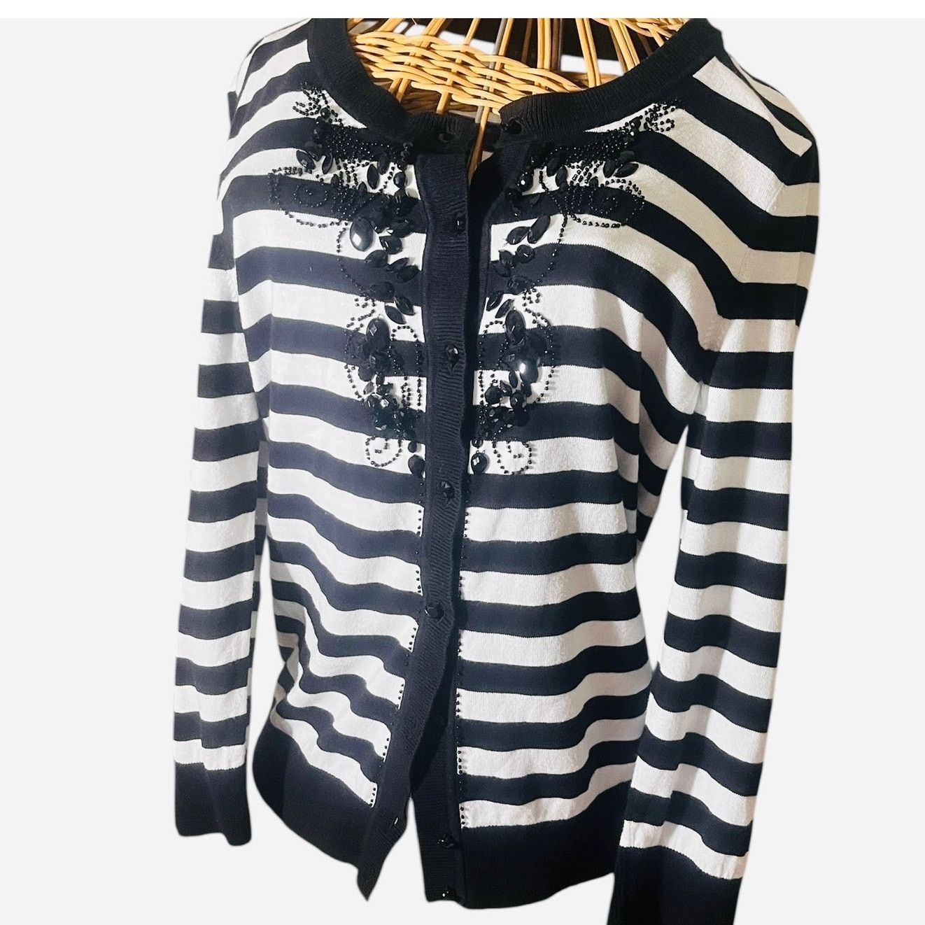 Other Talbots Black and White Striped Beaded Cardigan Sz Medium Size M / US 6-8 / IT 42-44 - 1 Thumbnail