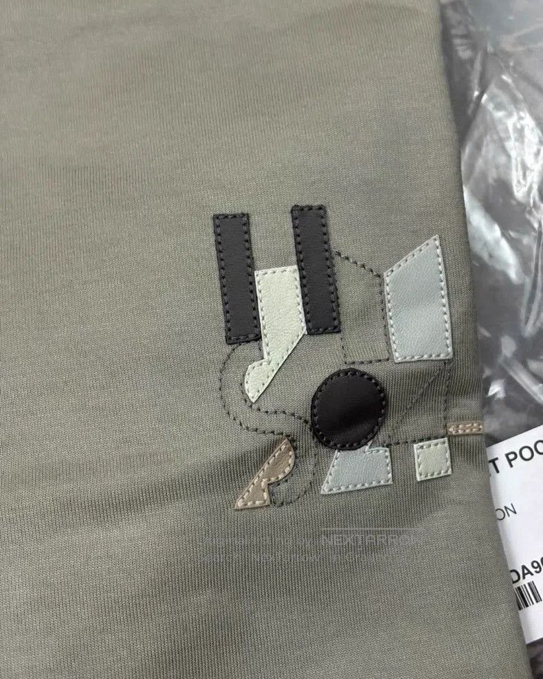 Hermes Hermes Gray short-sleeve T-shirt Size US S / EU 44-46 / 1 - 5 Thumbnail