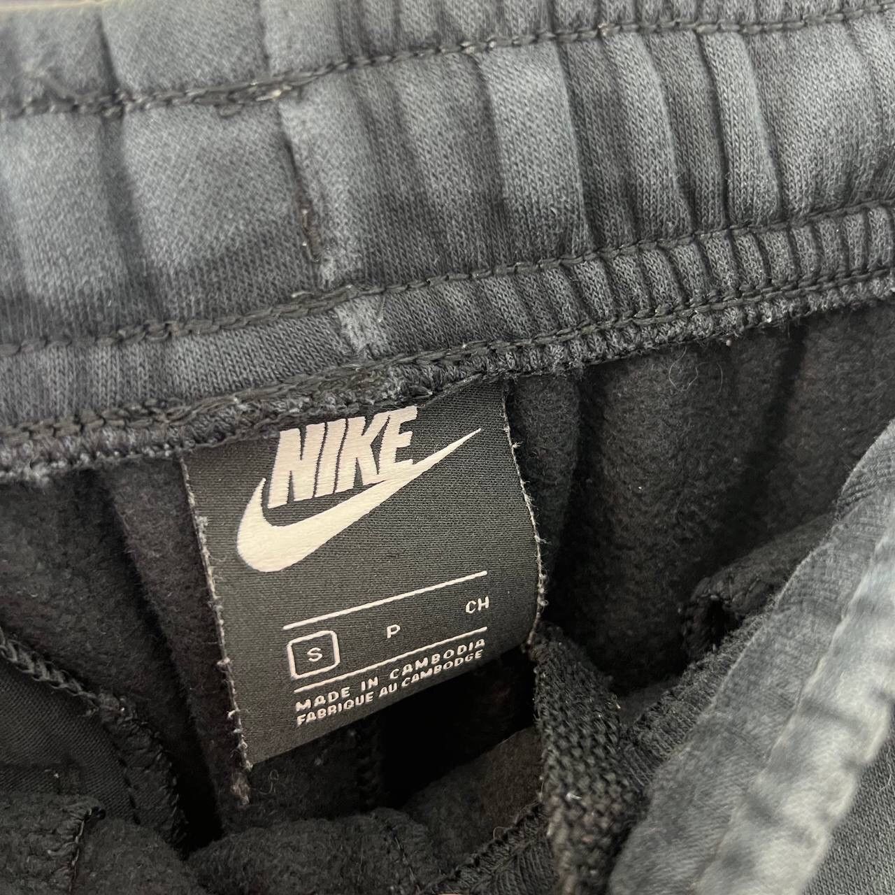Nike Sweatpants Nike Black Mini Swoosh Y2K Style Baggy Fit Size US 30 / EU 46 - 6 Thumbnail