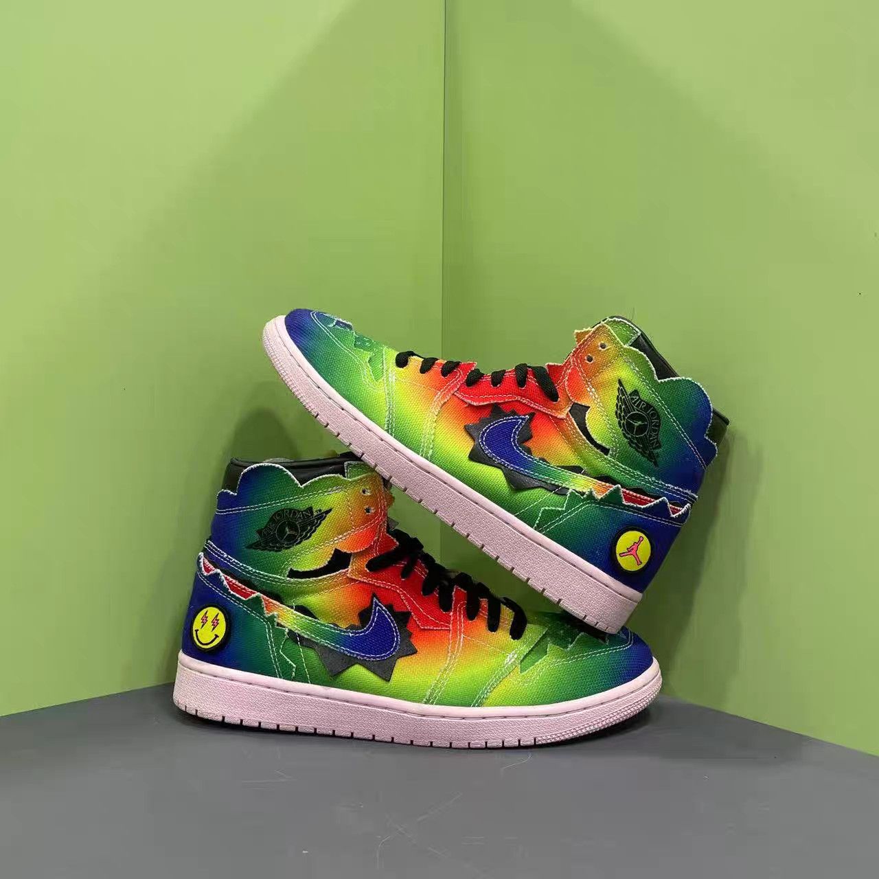Jordan Brand J Balvin x Air Jordan 1 Rainbow Tie-Dye K15 Size US 10 / EU 43 - 4 Thumbnail