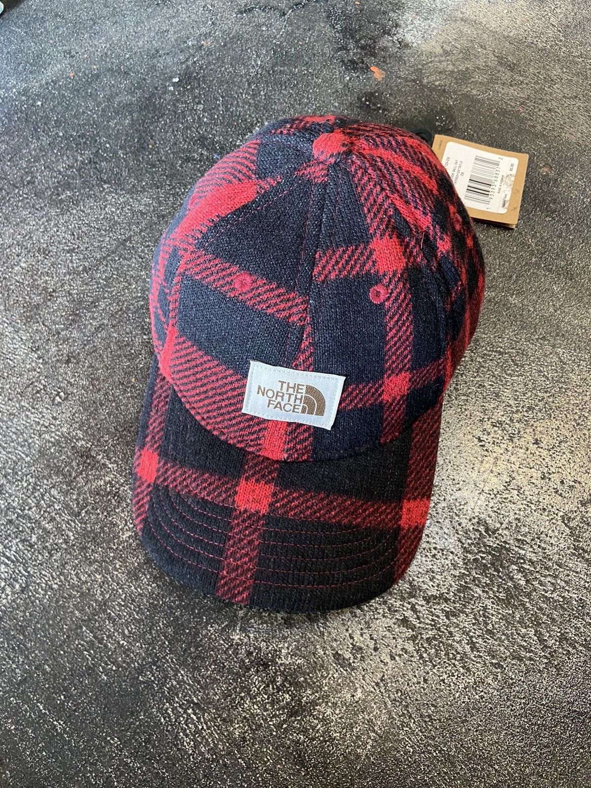 The North Face The North Face Gordon Plaid Ball Cap Red / Black Size ONE SIZE - 1 Thumbnail