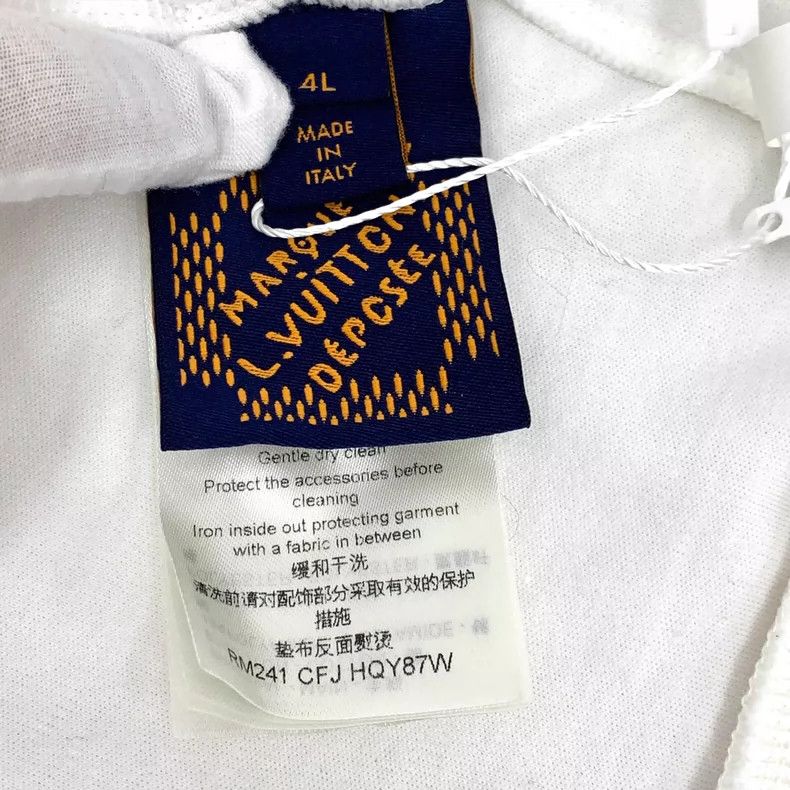 Louis Vuitton Louis Vuitton size 4l White logo monogrammed embroidered co Size US M / EU 48-50 / 2 - 7 Thumbnail