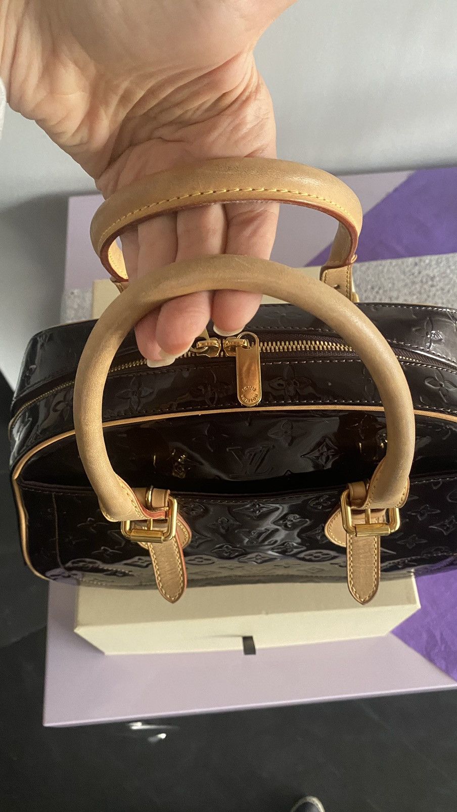 Louis Vuitton Louis Vuitton Amarante Monogram Vernis Summit Drive Bag Size ONE SIZE - 12 Thumbnail