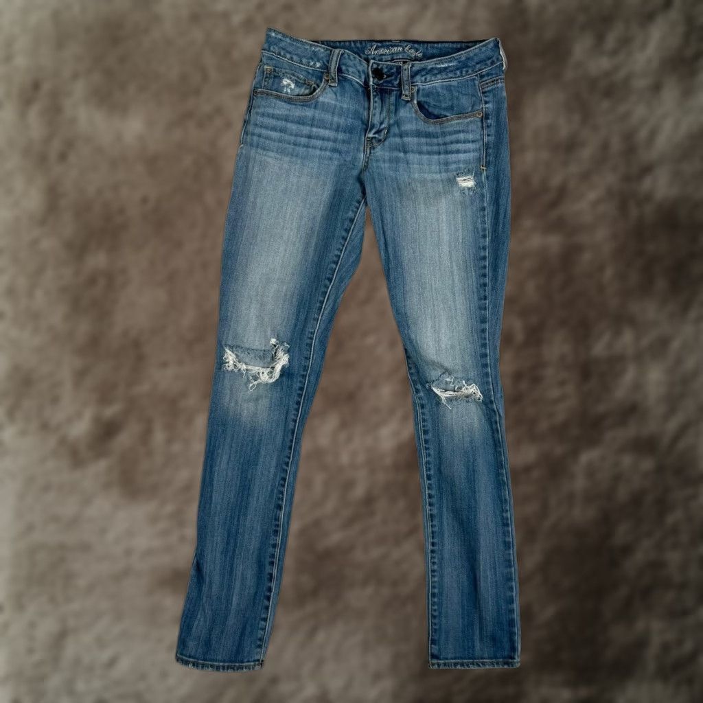 American Eagle Outfitters American Eagle Jeans Women's 6 Medium Wash Low Rise Skinny Distressed Stretch Size 28" / US 6 / IT 42 - 1 Thumbnail