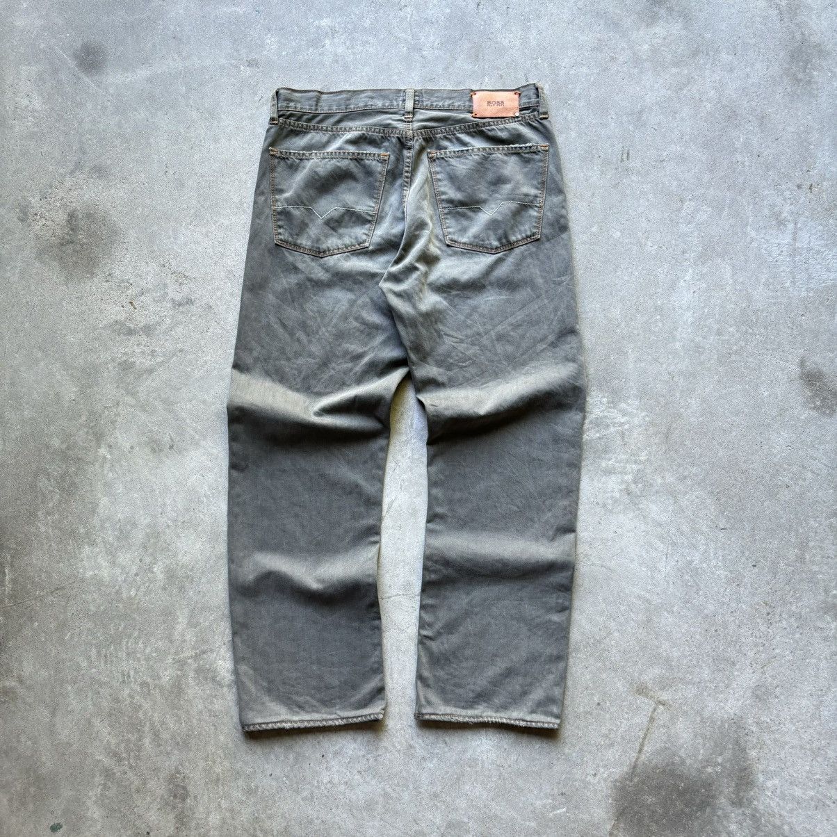 Hugo Boss × Japanese Brand × Vintage vintage Y2K HUGO BOSS Wide Leg Bootcut Fade Wash Denim jeans Size US 35 - 17 Thumbnail