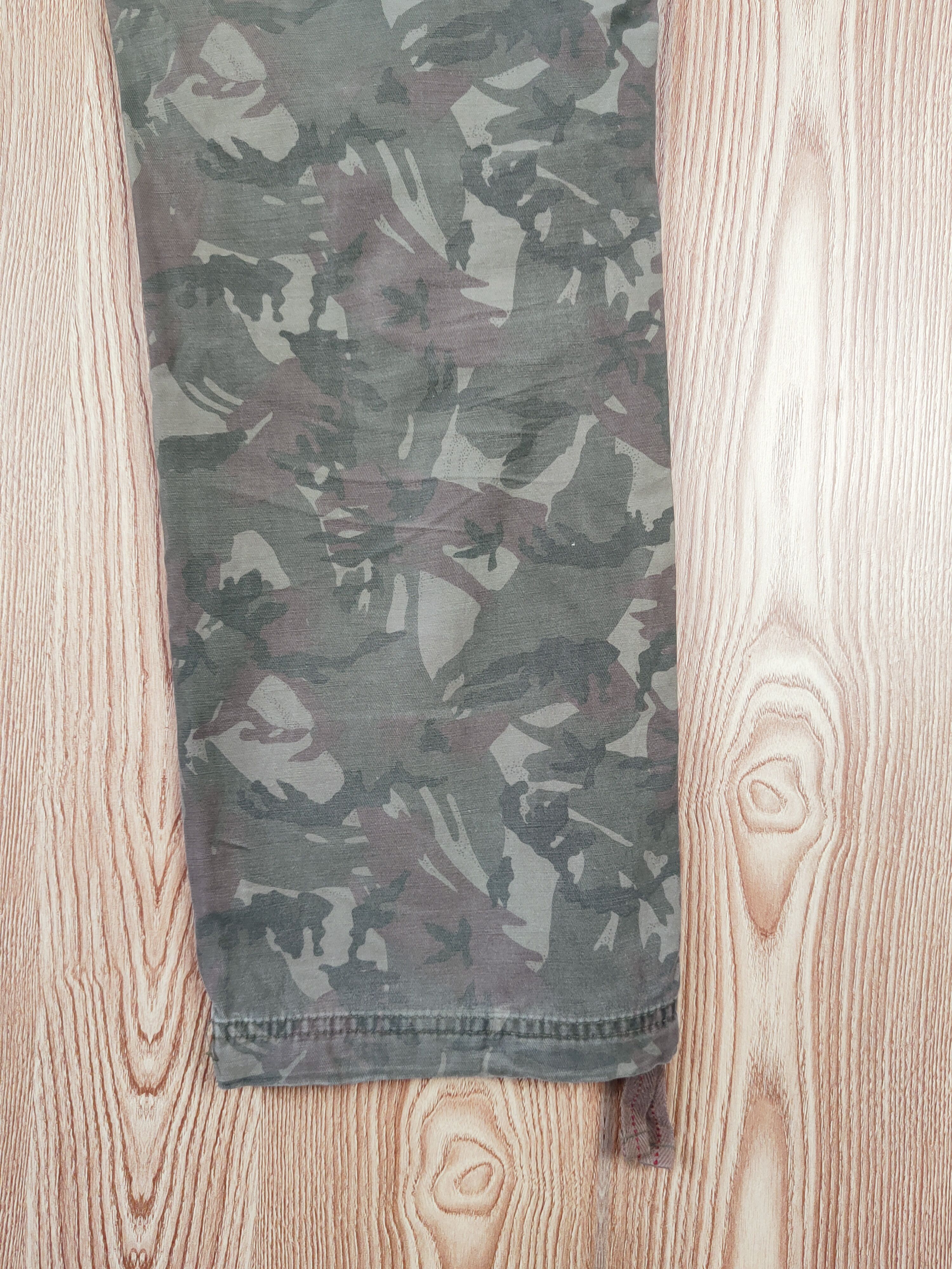 Japanese Brand Uniqlo Camouflage Faded Multipocket Cargo Pants #S2784 Size US 37 - 11 Thumbnail