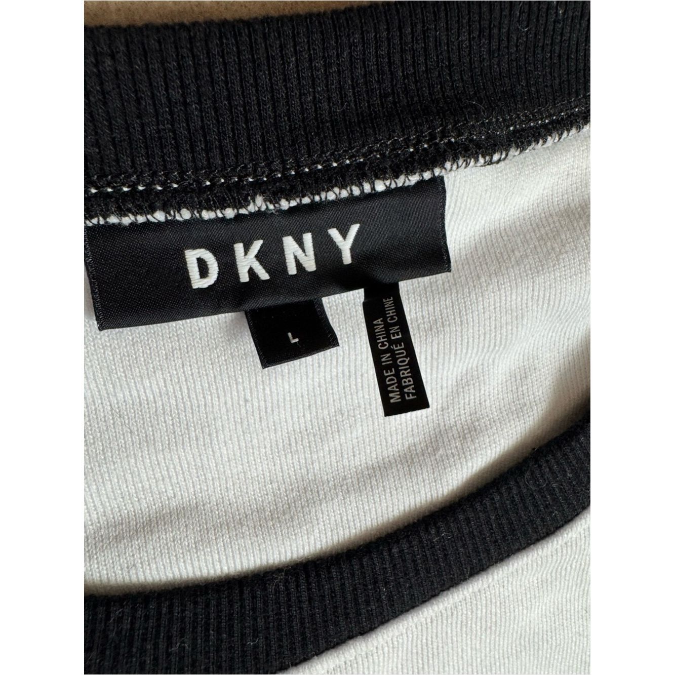 DKNY DKNY Black White Colorblock Logo Sherpa Sleeve Sweater Size Size L / US 10 / IT 46 - 6 Thumbnail