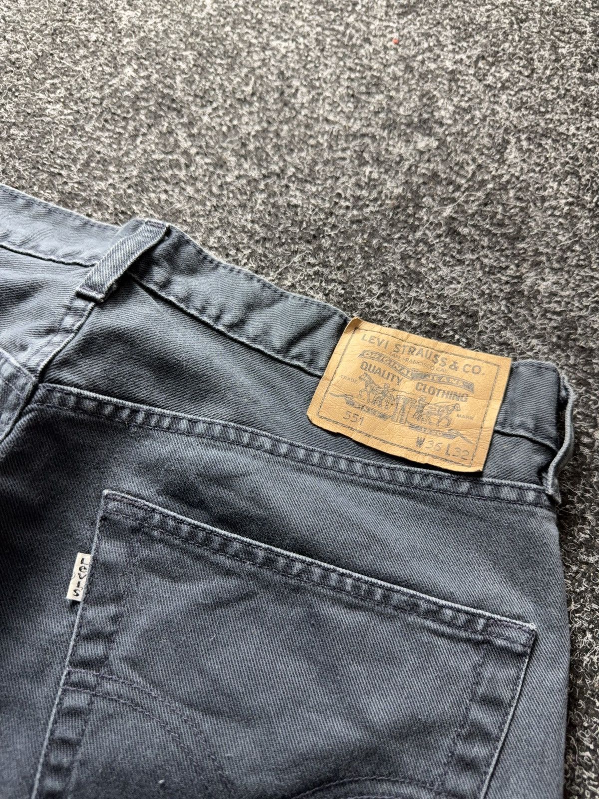 Levi's Vintage Clothing Vintage 90s USA Retro Levi’s 551 Jeans Faded Grey / Blue Size US 35 - 22 Thumbnail