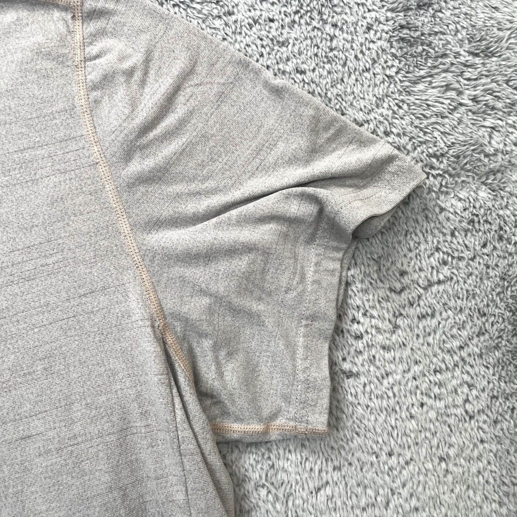 Prana Prana Mens Medium Gray Space Dye Round Neck Logo Performance Athleisure Shirt Size US M / EU 48-50 / 2 - 4 Thumbnail