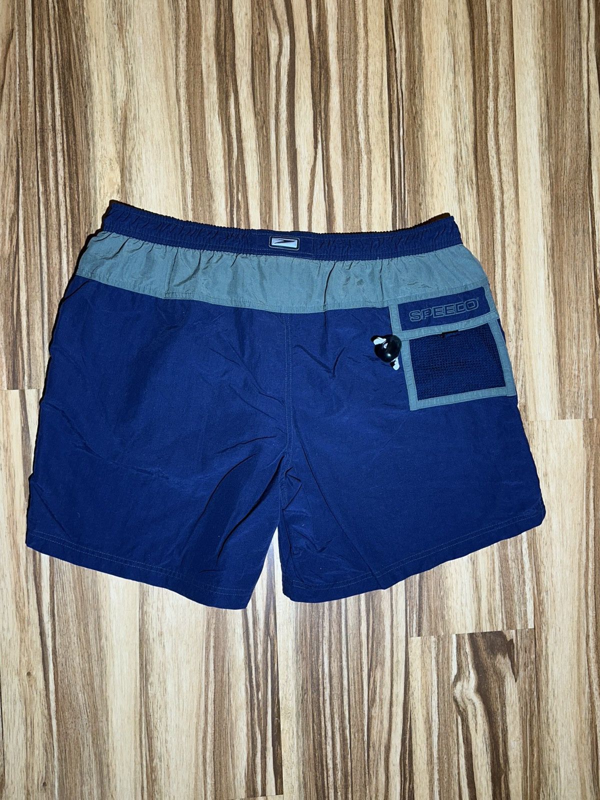 Speedo 2004 tag Speedo Men's Navy and Olive Board Shorts Size US 32 / EU 48 - 1 Thumbnail