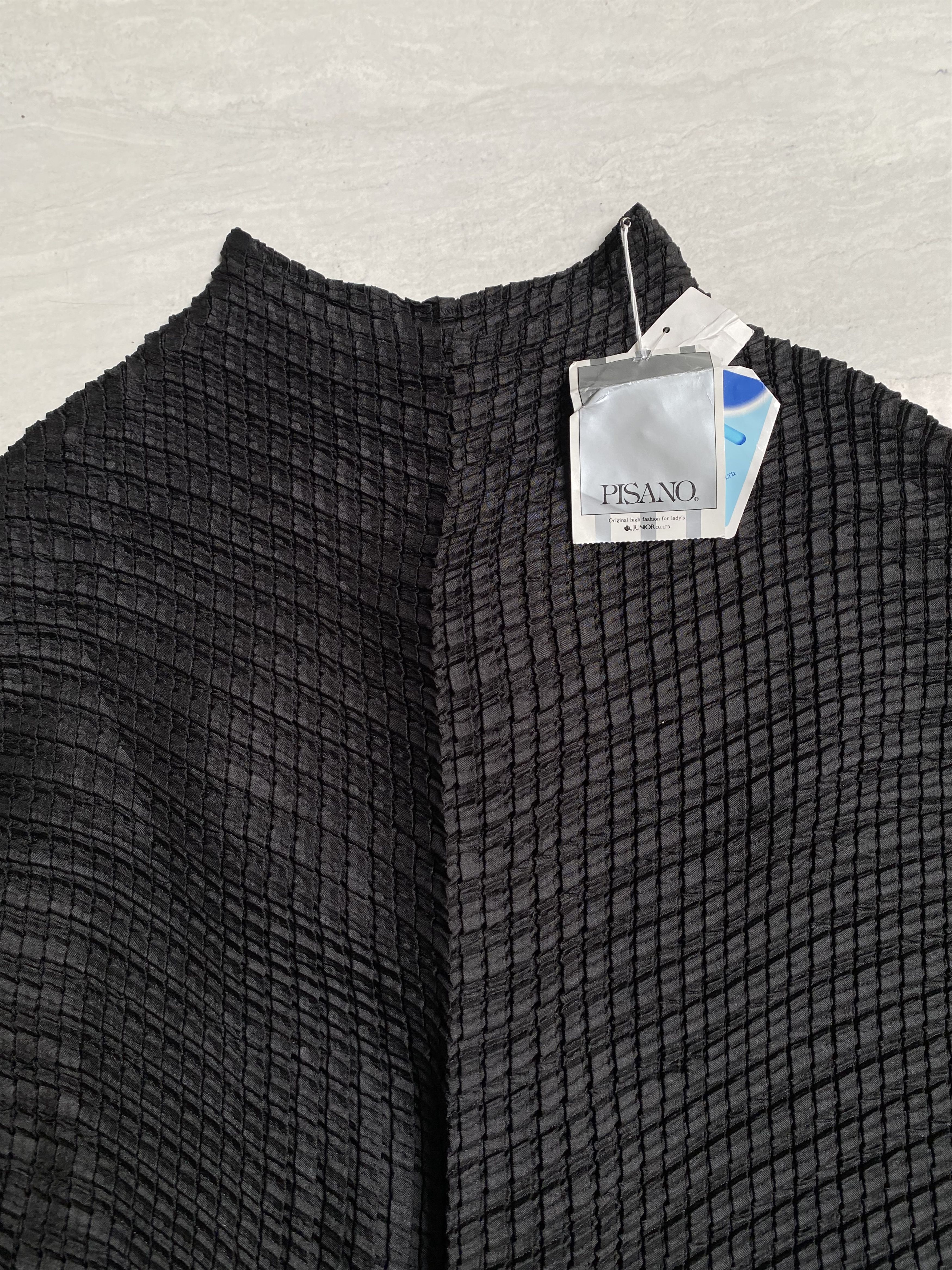 Issey Miyake ISSEY PISANO JUNIOR Black Pleats T-shirt Size US S / EU 44-46 / 1 - 9 Thumbnail