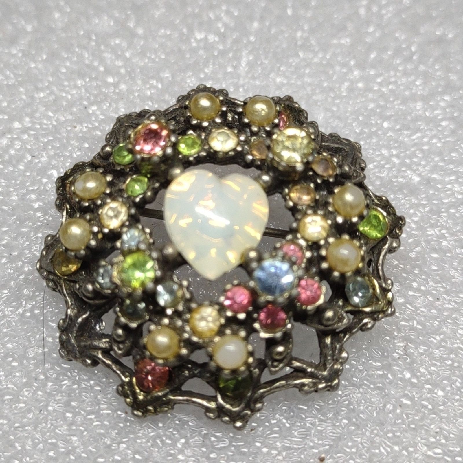 Other 1920s Antique Silver~Rhinestone~Pearl~Opal Open Heart brooch Size ONE SIZE - 4 Thumbnail