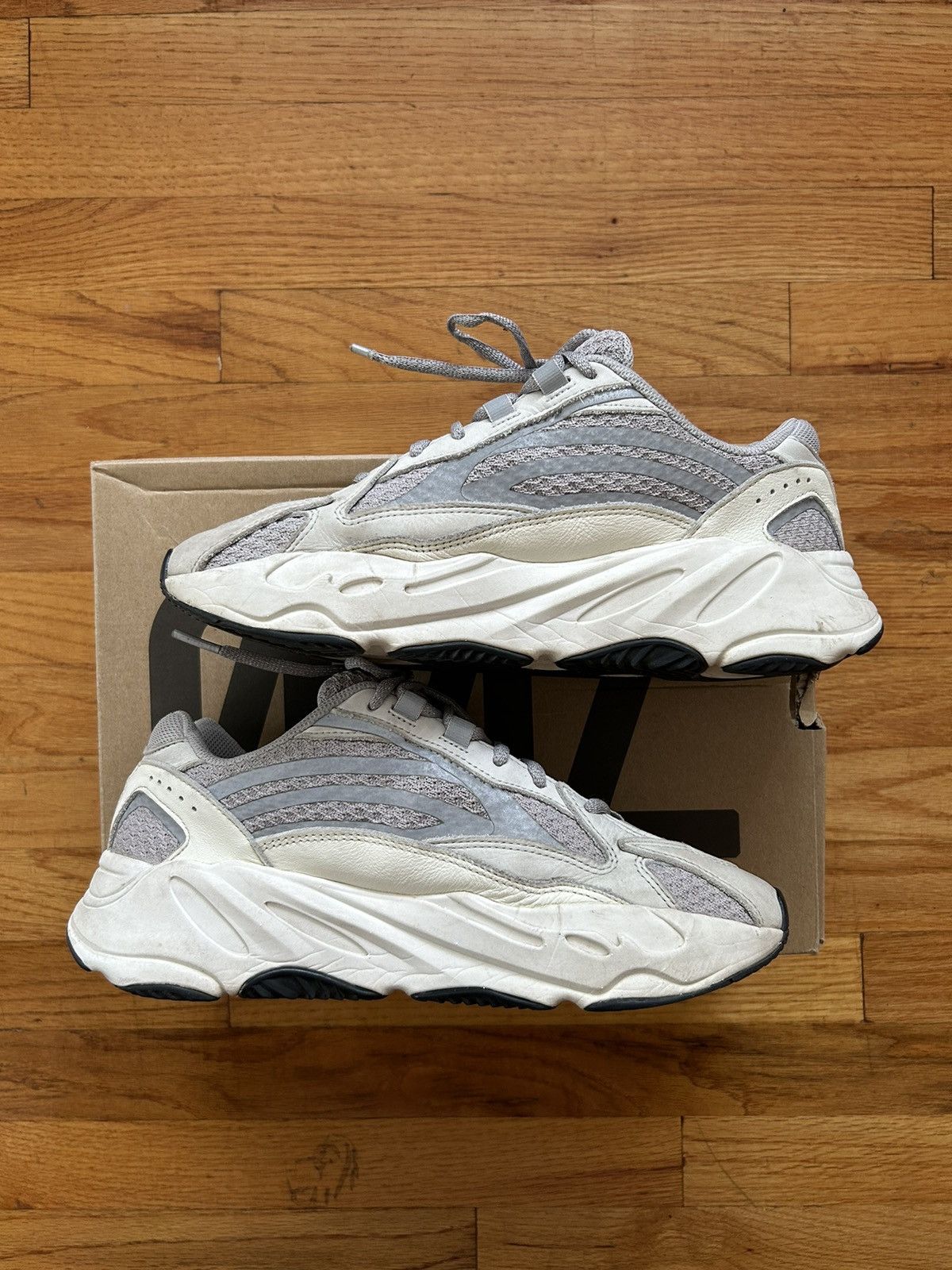 Adidas adidas yeezy boost 700 V2 static Size US 9 / EU 42 - 2 Thumbnail
