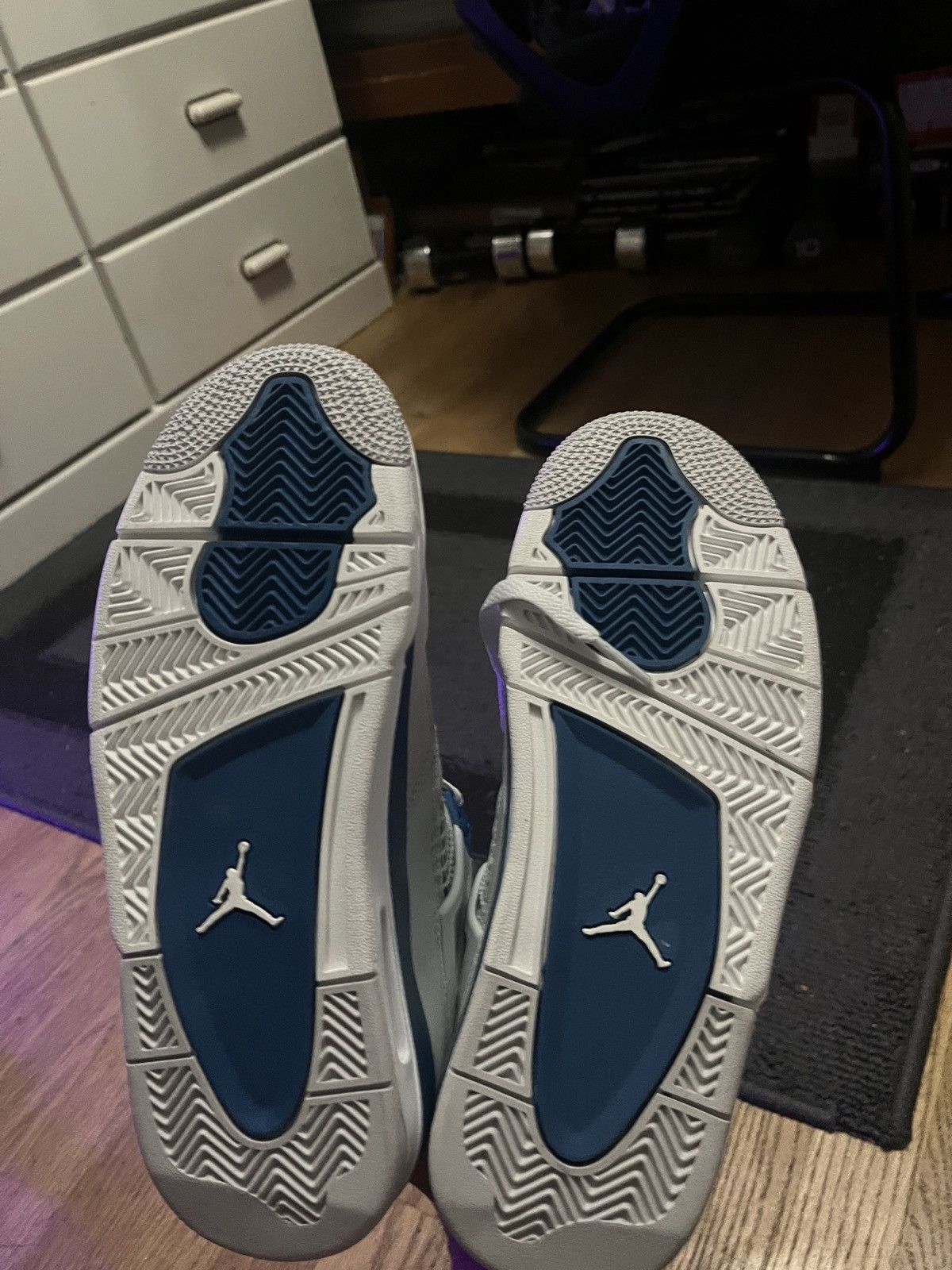 Jordan Brand Jordan 4 military blue Size US 6 / EU 39 - 4 Thumbnail