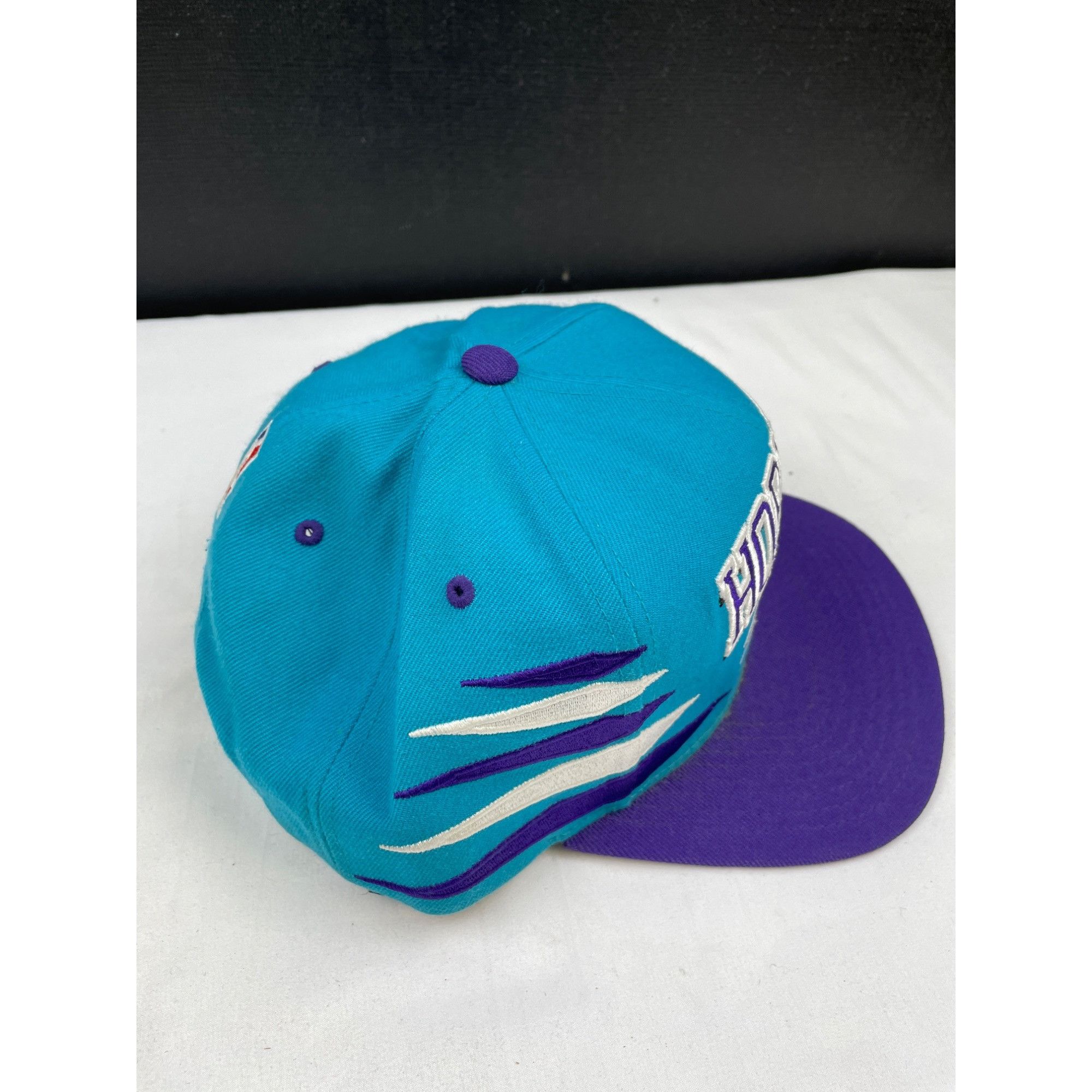 Mitchell & Ness Mitchell & Ness Hornets Blue/Purple Unisex Hat/Cap Adjustabl Size ONE SIZE - 3 Thumbnail