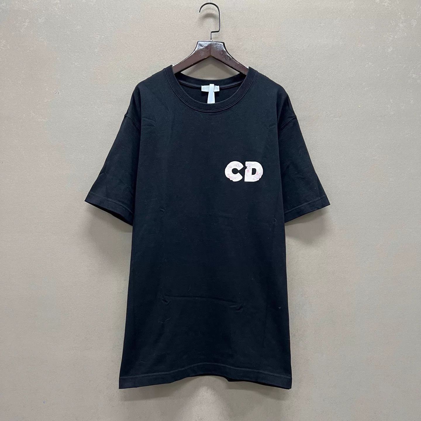 Dior Dior NWT Distressed Crystal Bball Tee XL ys002205 Size XL / US 12-14 / IT 48-50 - 1 Thumbnail