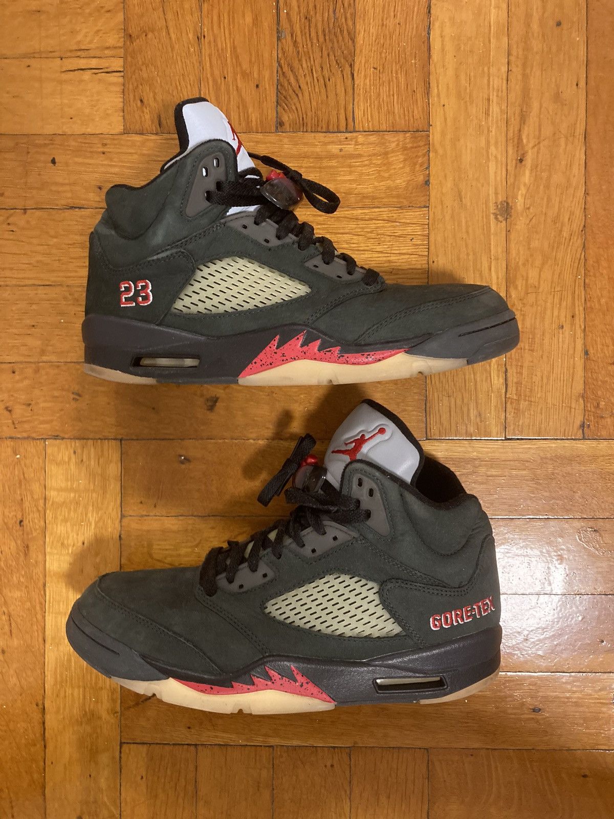 Jordan Brand Air Jordan 5 Retro GORE-TEX “Off-Noir” Size 9 Size US 9 / EU 42 - 1 Thumbnail
