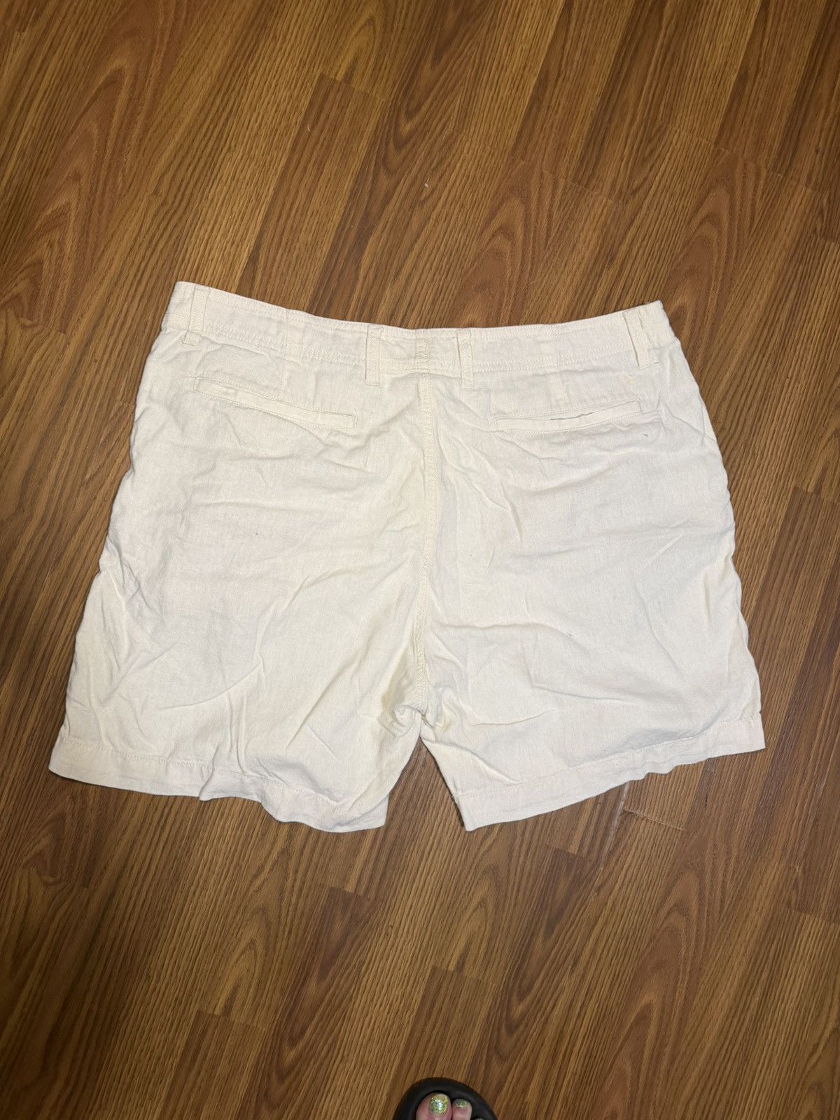Lucky Brand Lucky Brand Linen Blend White Shorts Size 38. Inseam 7.5in Size US 38 / EU 54 - 2 Thumbnail