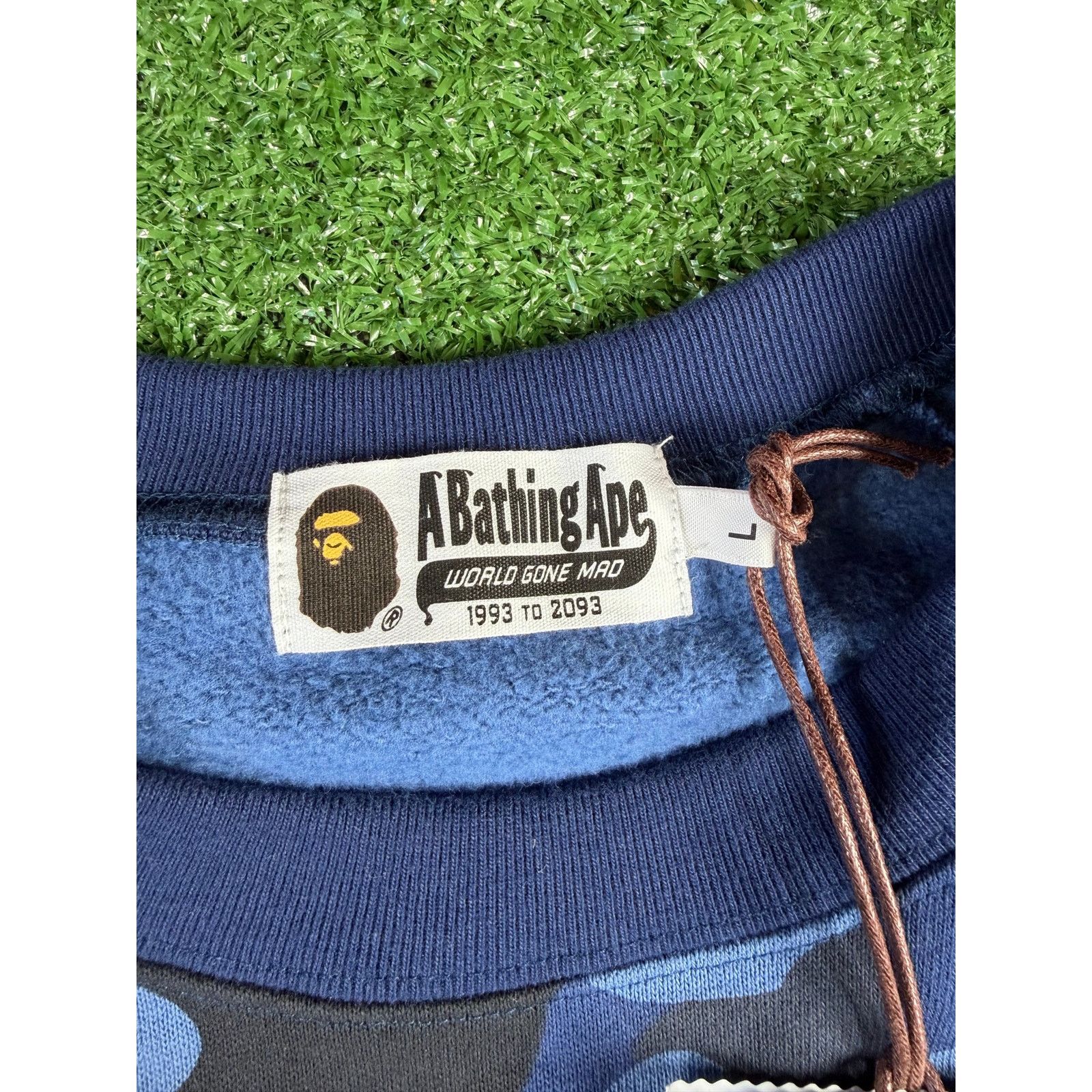 Bape BAPE Color Camo Navy Embroidery Shark Crewneck Large Size US L / EU 52-54 / 3 - 6 Thumbnail