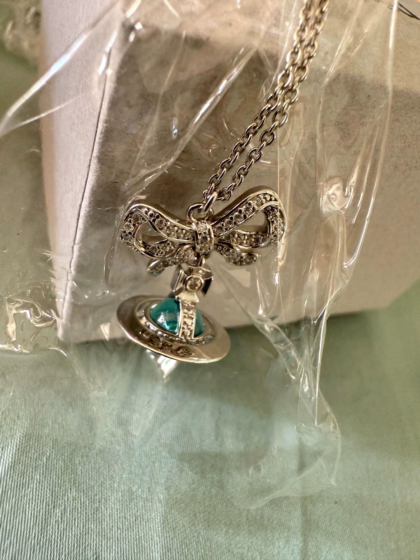 Chanel mint green bow orb necklace Size ONE SIZE - 1 Thumbnail