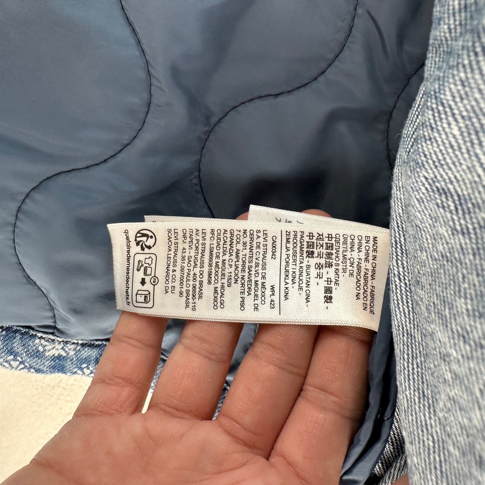 Levi's LEVI'S WOMEN'S XLARGE RUMER QUILTED LINER JACKET 001FR0004 Size XL / US 12-14 / IT 48-50 - 2 Thumbnail