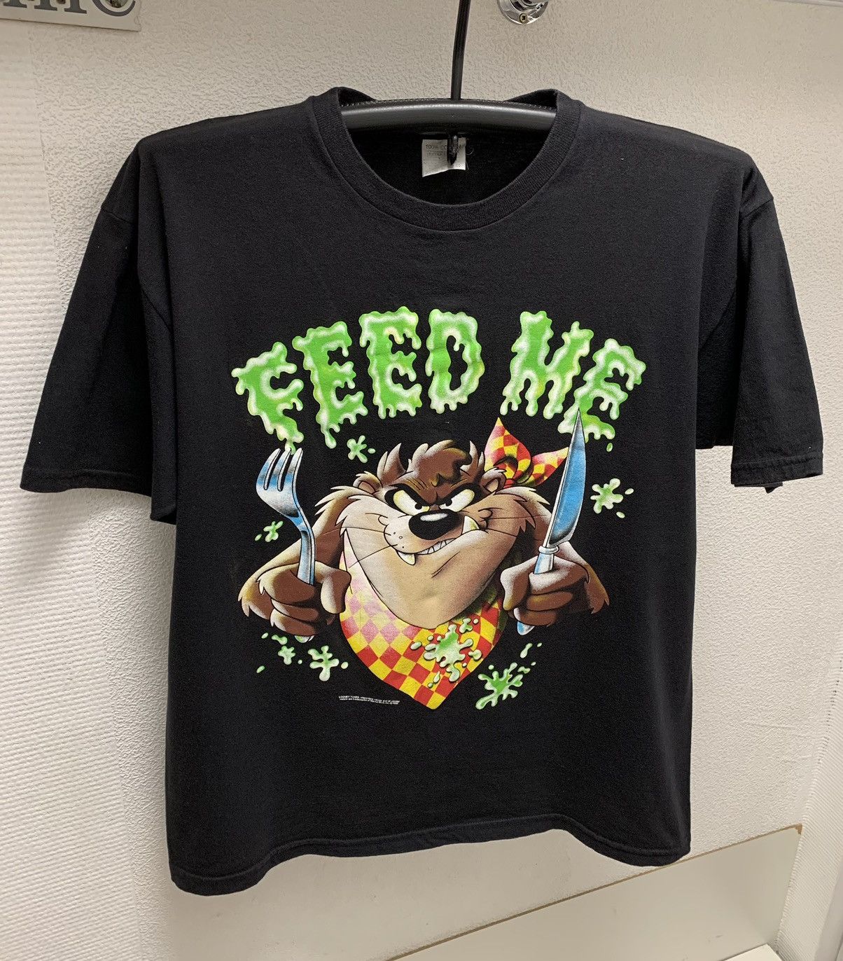 Cartoon Network Taz vintage looney tunes 1992 Feed He black t-shirt Xl sz Size US XL / EU 56 / 4 - 1 Thumbnail