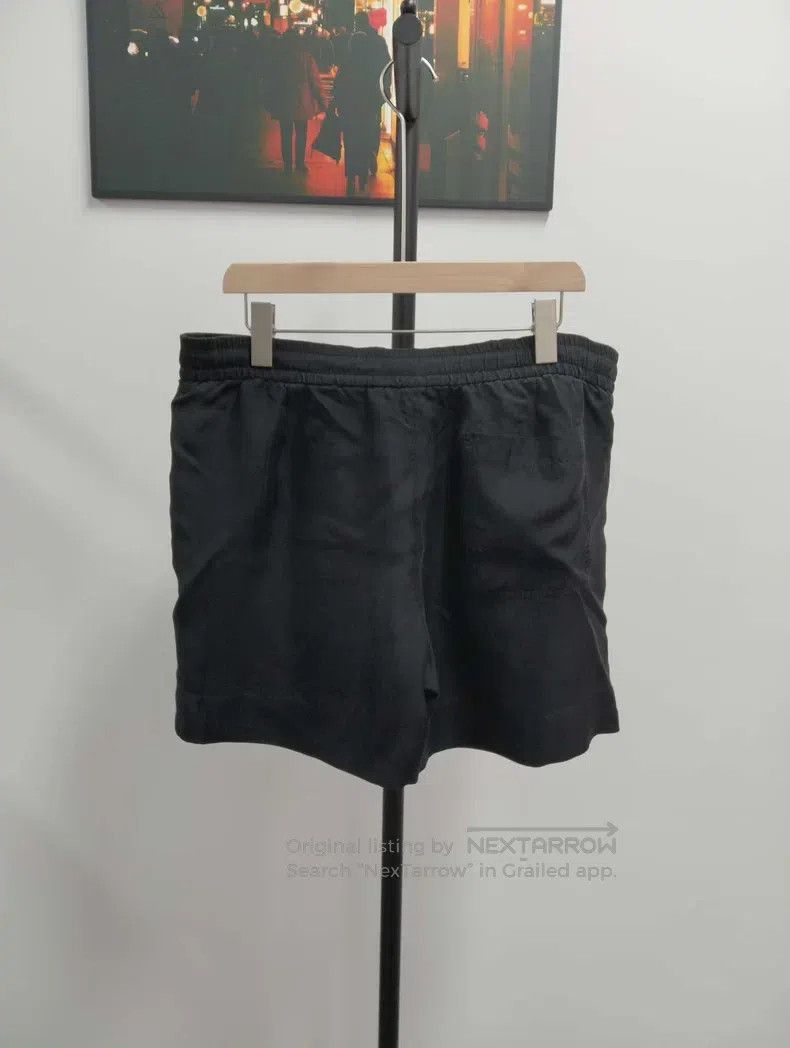 Gucci Gucci Black shorts Size US 32 / EU 48 - 1 Thumbnail
