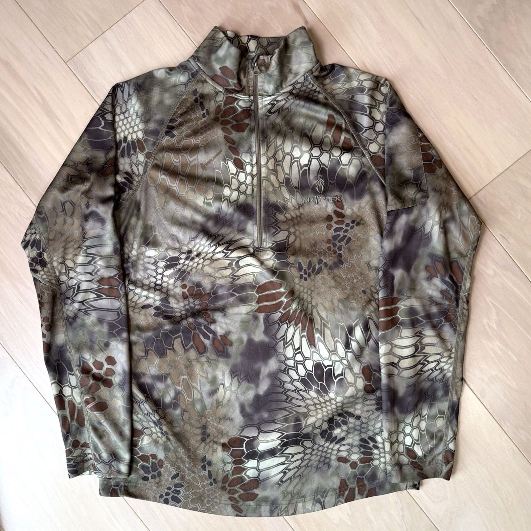 Vintage Kryptek Cronos 1/2 Zip Pullover Jacket Medium Black Lightweight Camouflage Softshell Polyester Regular Mens Size US M / EU 48-50 / 2 - 3 Thumbnail