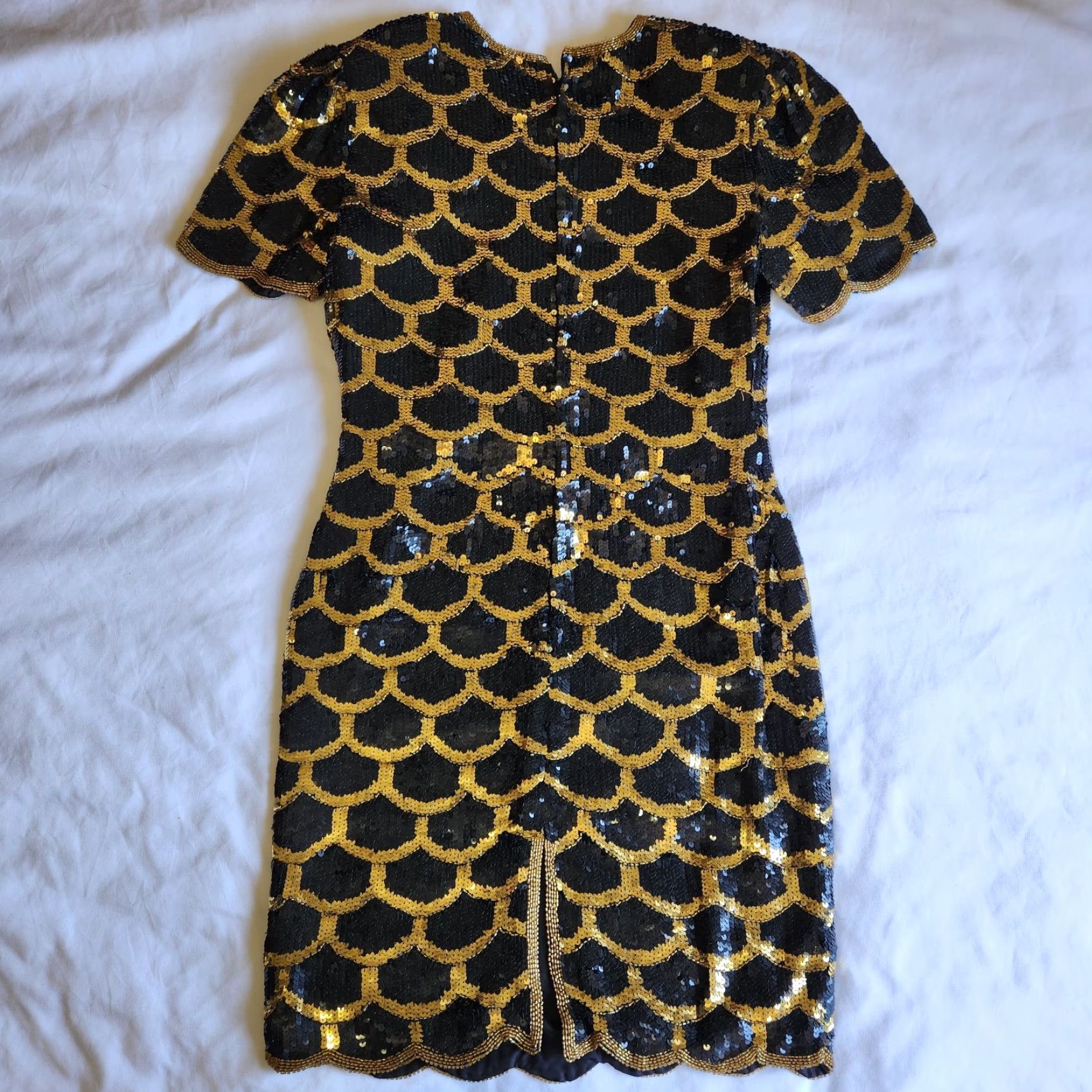 Sperry Vintage 80's Scalloped Sequin Black Gold Silk Dress as seen on Katy Perry Size S by Laurence Kazar Size S / US 4 / IT 40 - 6 Thumbnail