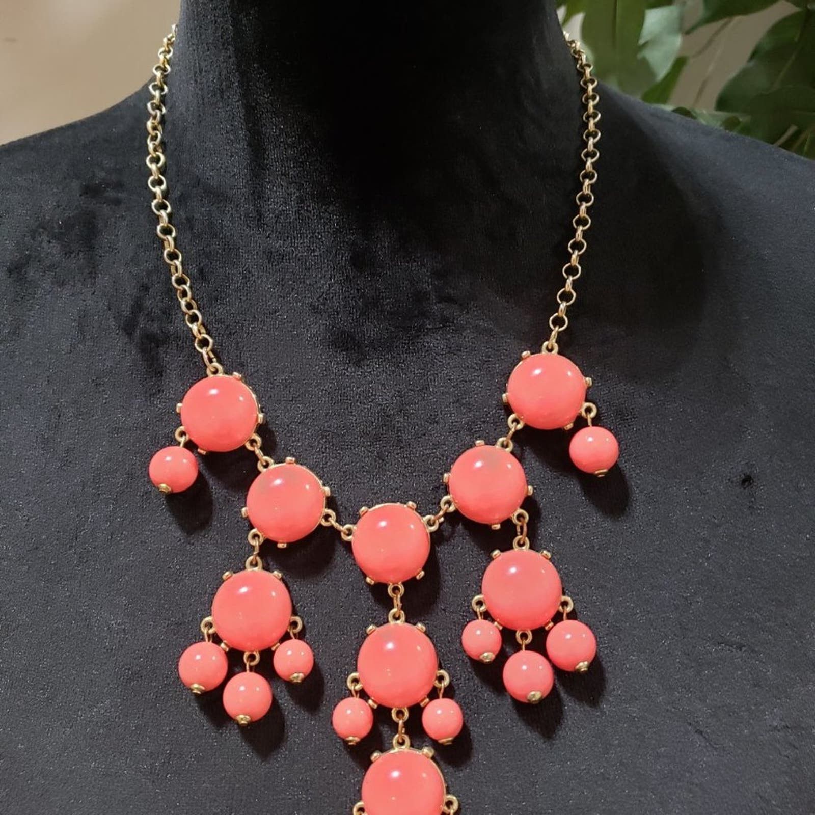 Other Fashion Pink Rhinestones Bubble Bead Statement Bib Necklace Size ONE SIZE - 2 Thumbnail