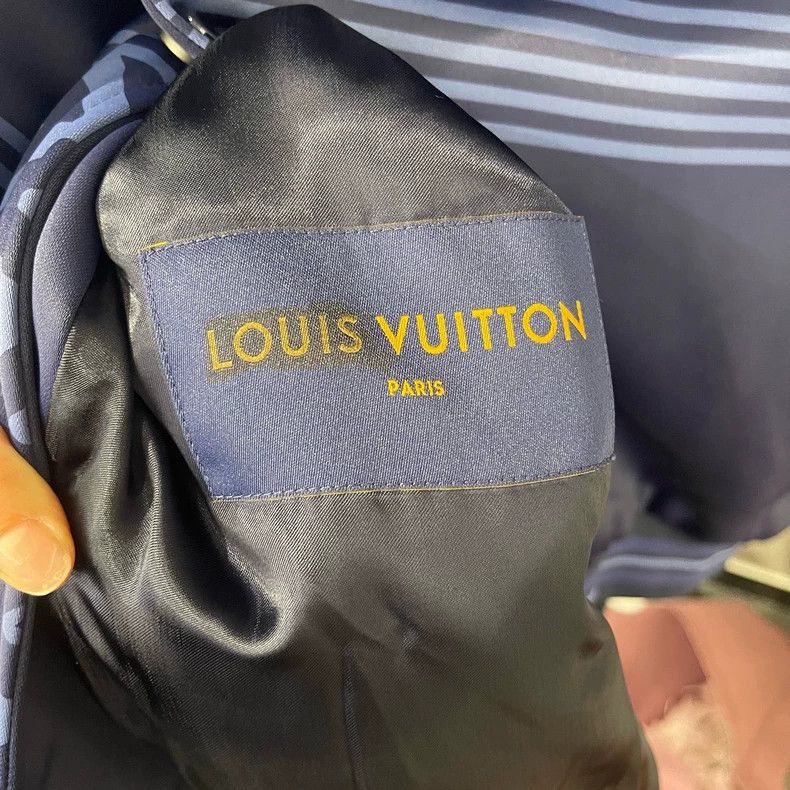 Louis Vuitton LOUIS VUITTON Striped printed jacket Size US L / EU 52-54 / 3 - 4 Thumbnail