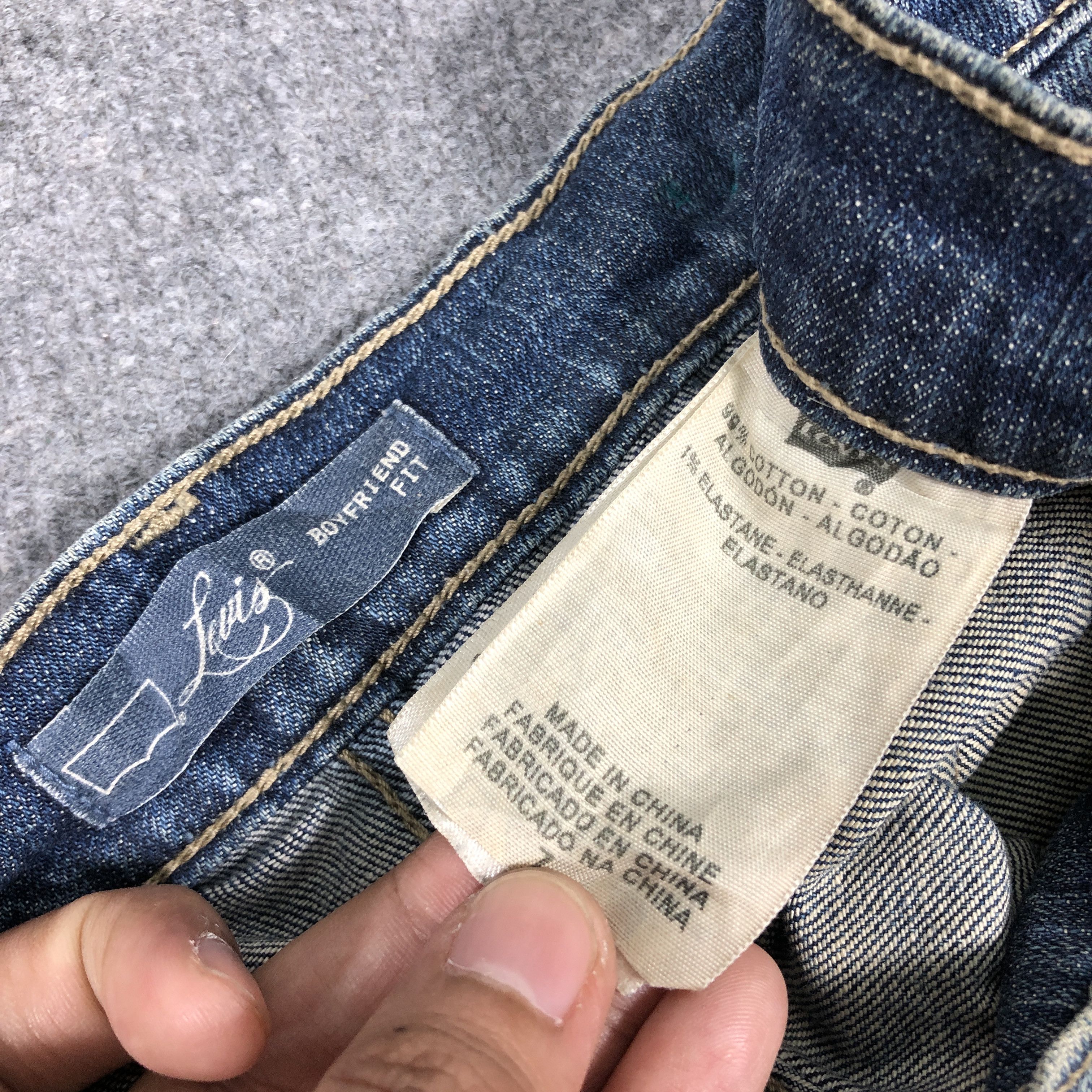 Levi's × Vintage Womens Vintage Levis Jeans Boyfriend Fit L860W Size 33" - 12 Thumbnail