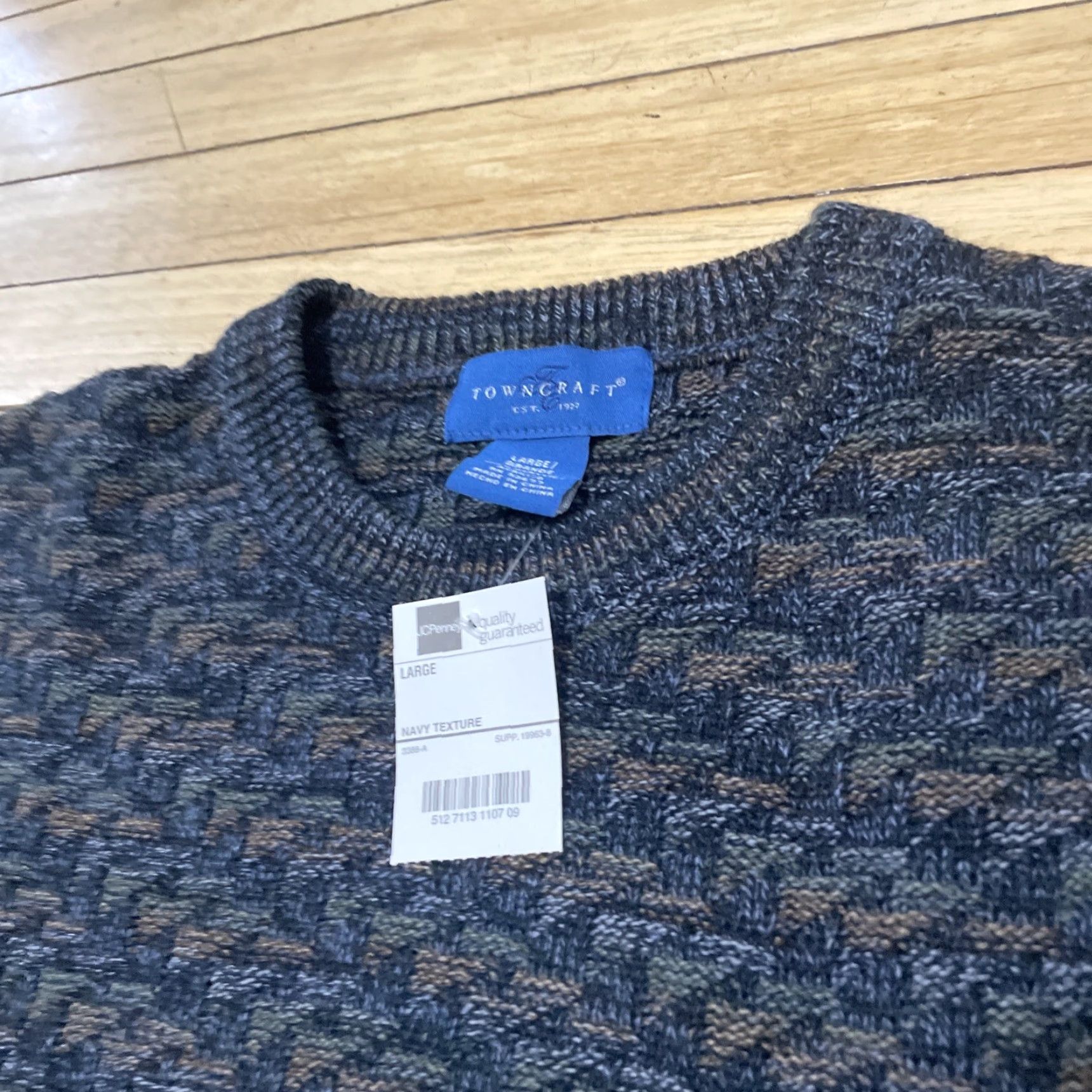 Etro VINTAGE Towncraft Sweater Men L Navy Texture Retro Y2k Streetwear Preppy New Deadstock Pullover Knit Crew Neck Long Sleeve Blue Mens Sweater Size US L / EU 52-54 / 3 - 4 Thumbnail
