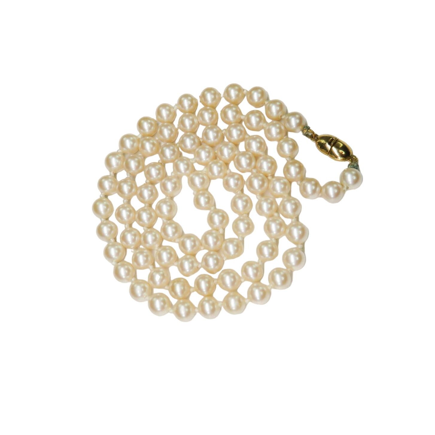 1980S Vintage Monet Pearl Necklace Gold Accents in White, Women's