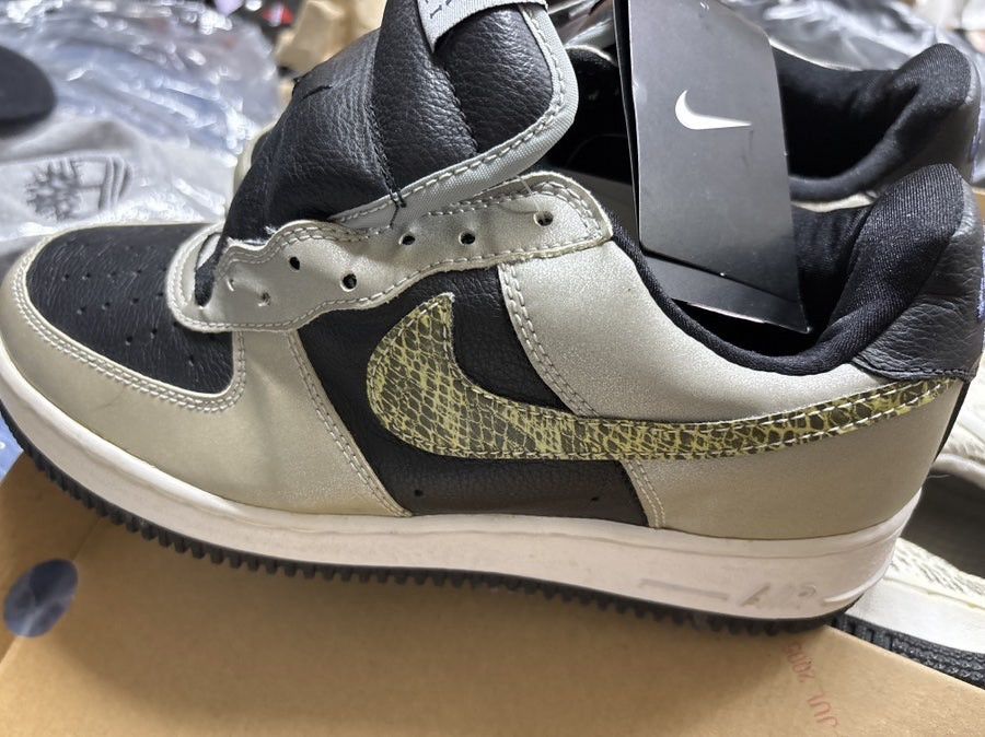 Nike 2001 Nike Air Force 1 low Dead Stock Size US 7.5 / EU 40-41 - 4 Thumbnail