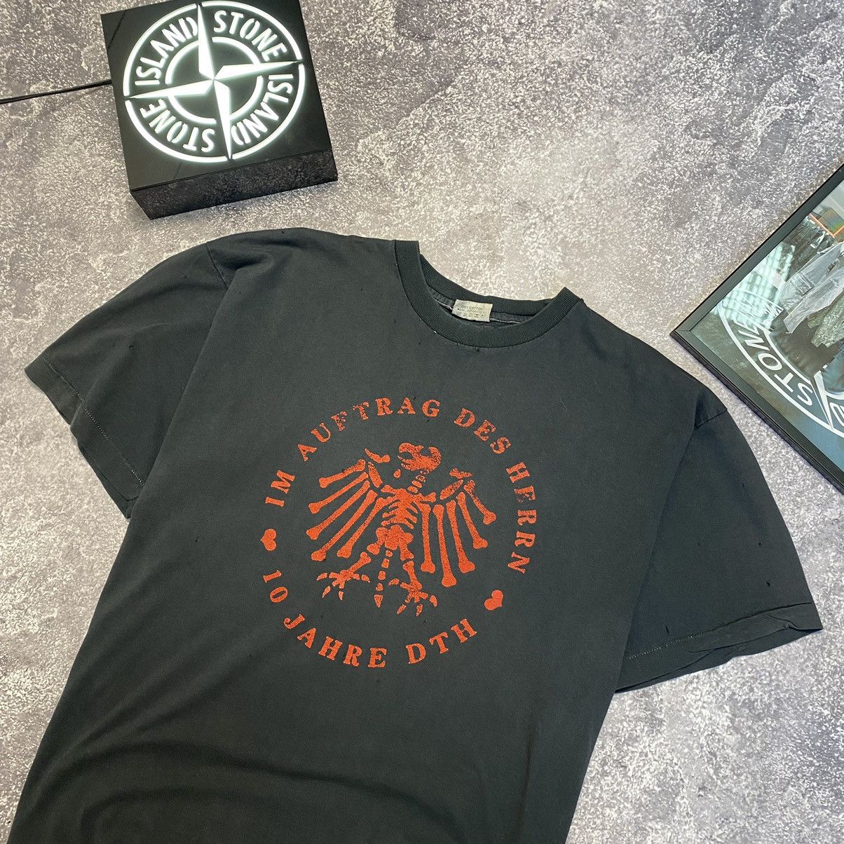 Band Tees Vintage Die Toten Hosen 1990’s Rock band distressed tee Size US XL / EU 56 / 4 - 3 Thumbnail
