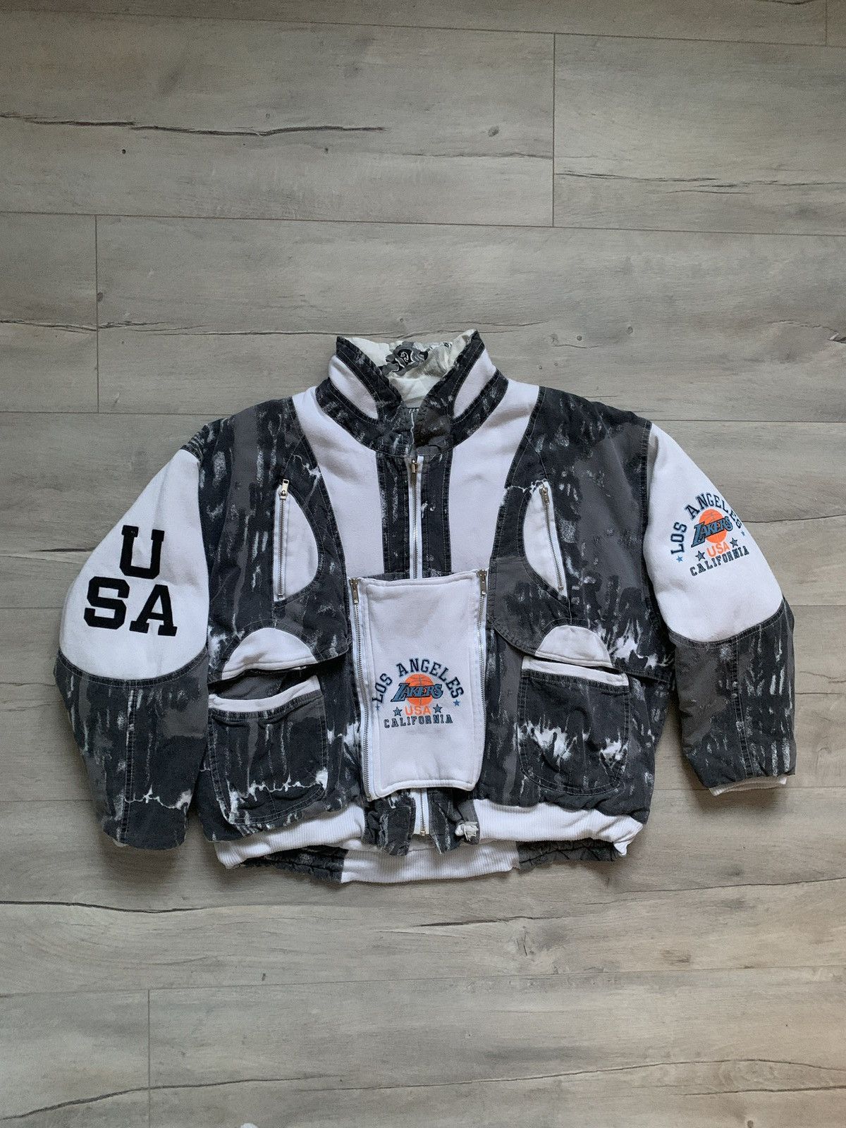 image of L A Lakers x NBA Vintage Lakers Los Angeles Usa California Nba Bomber Jacket in White (Size Medium)