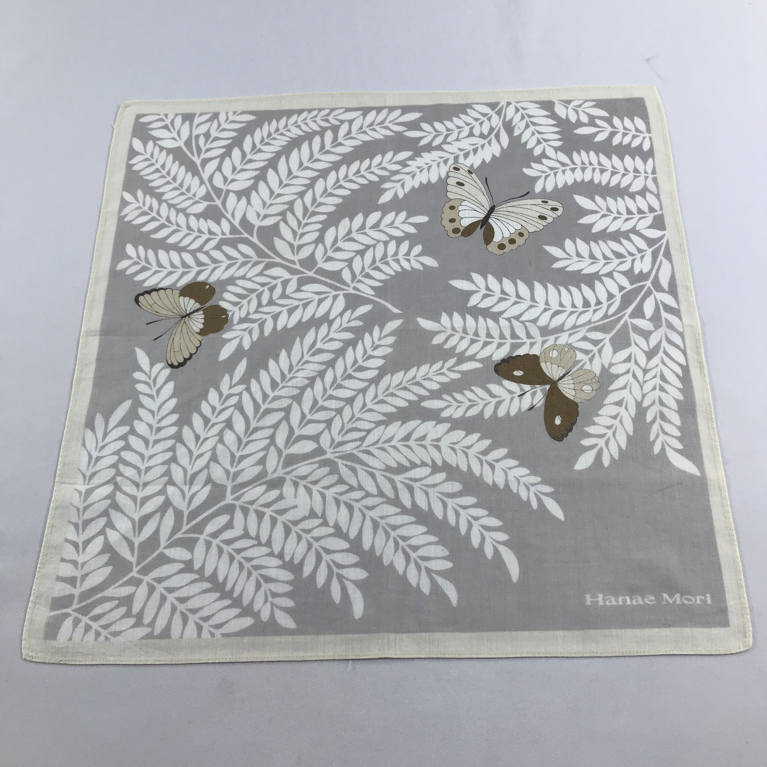 Hanae Mori Hanae Mori Handkerchief Neckerchief Bandana H918 Size ONE SIZE - 1 Thumbnail