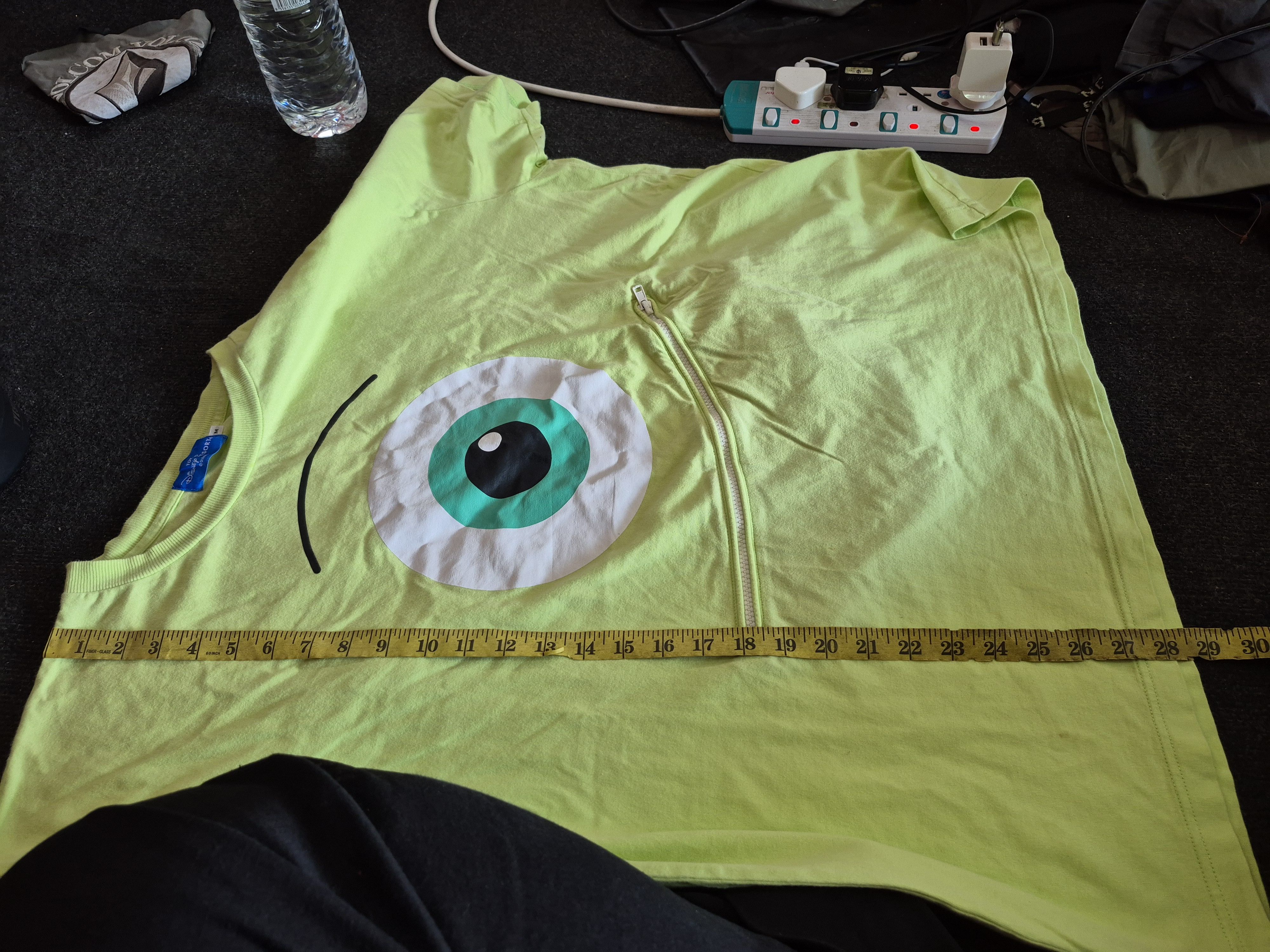 Disney 🔥 Disney Monster University Big Logo Pocket Tee Cartoon Size US M / EU 48-50 / 2 - 11 Thumbnail