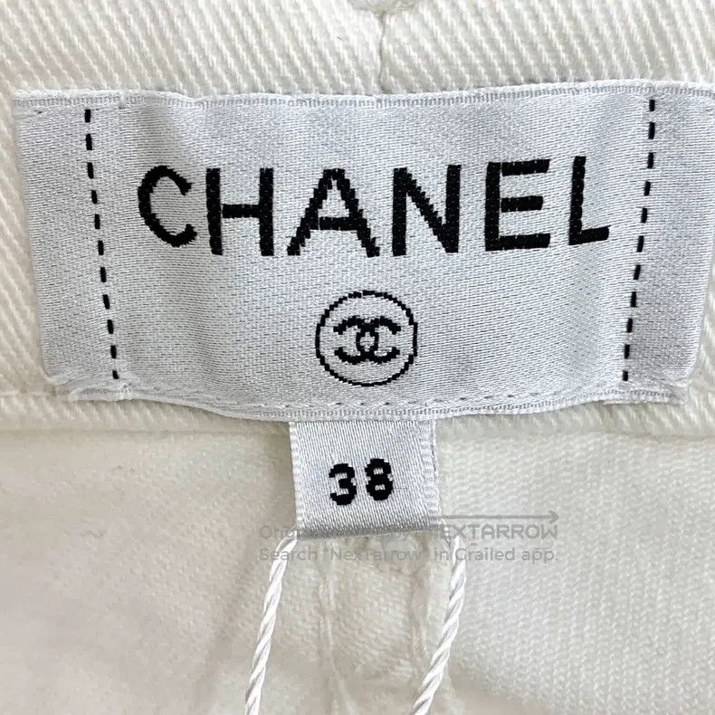 Chanel Chanel White button design cotton casual denim trousers Size 25" / US 0 / IT 36 - 6 Thumbnail