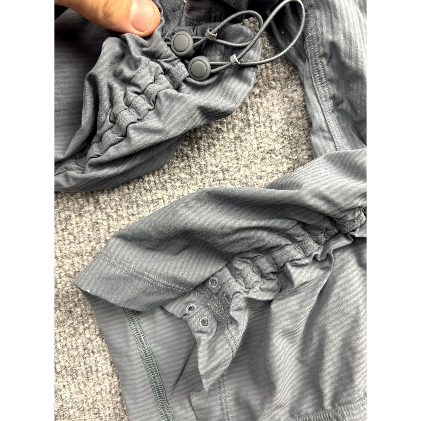 Lululemon Lululemon Cargo Pants Womens Medium Gray Ruched Drawstring Hem Nylon Joggers Size 32" / US 10 / IT 46 - 7 Thumbnail