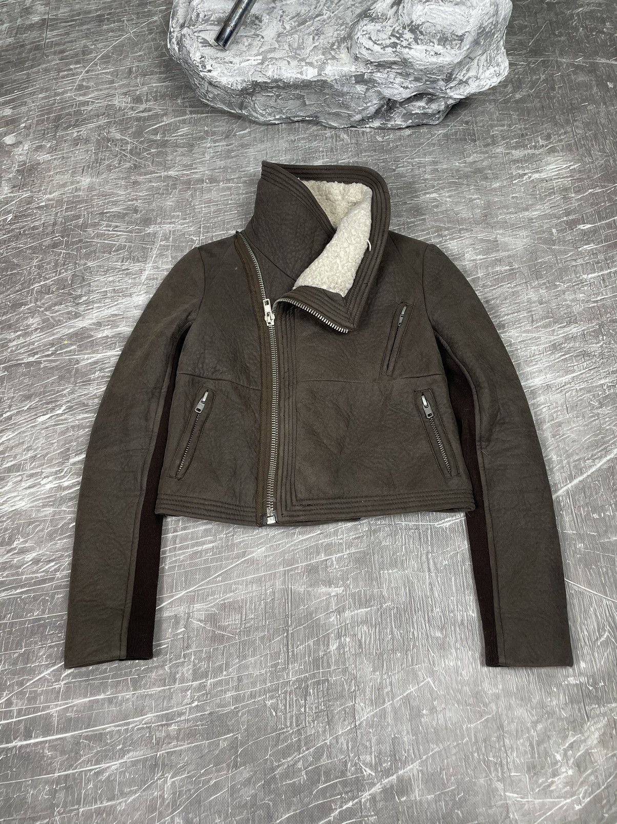 Japanese Brand Vintage Asymmetrical Zip Shearling Jacket Rick Owens Style Size US S / EU 44-46 / 1 - 1 Thumbnail