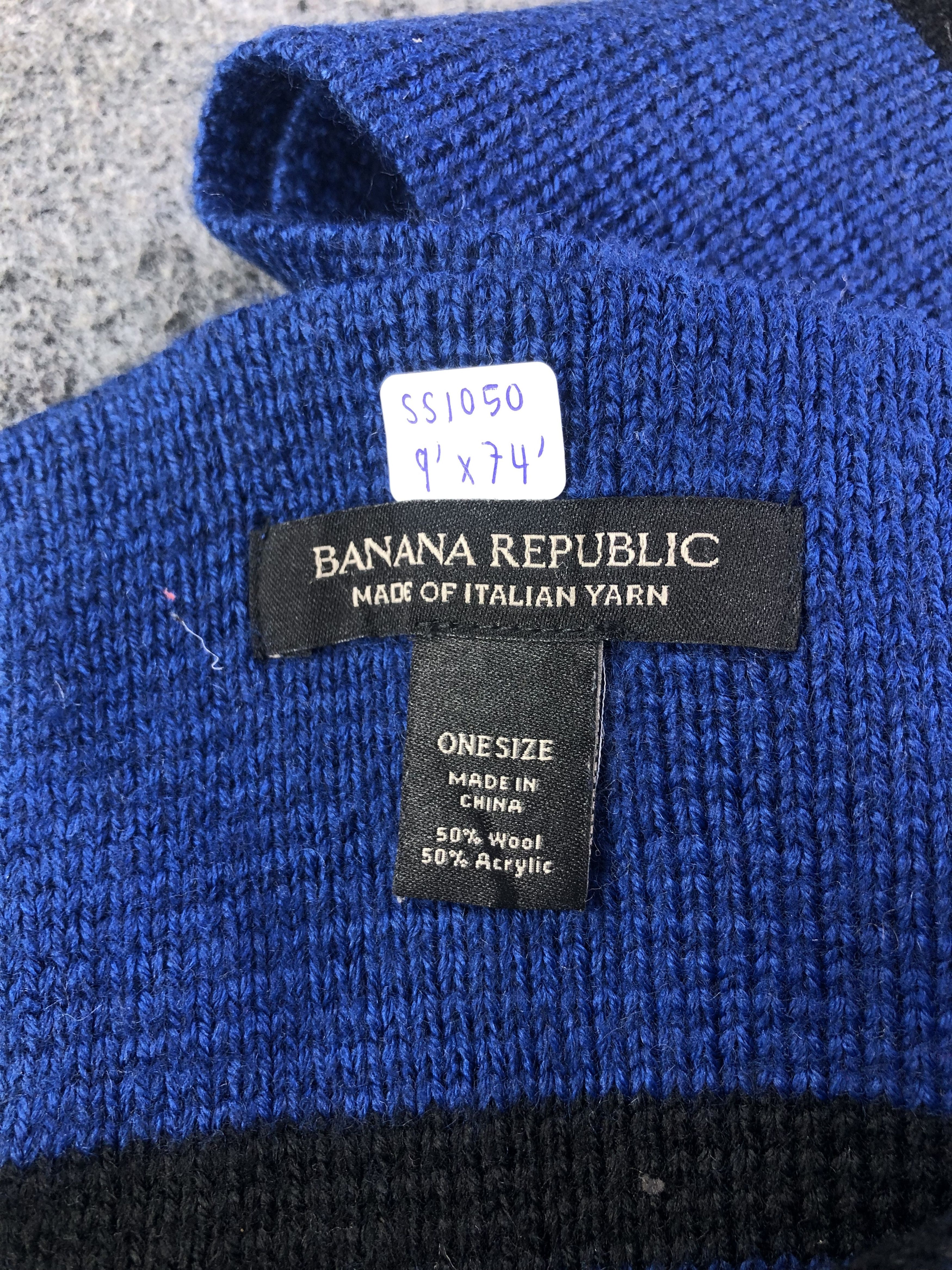 Banana Republic Banana Republic Scarf / Muffler / Neckwear Size ONE SIZE - 5 Thumbnail