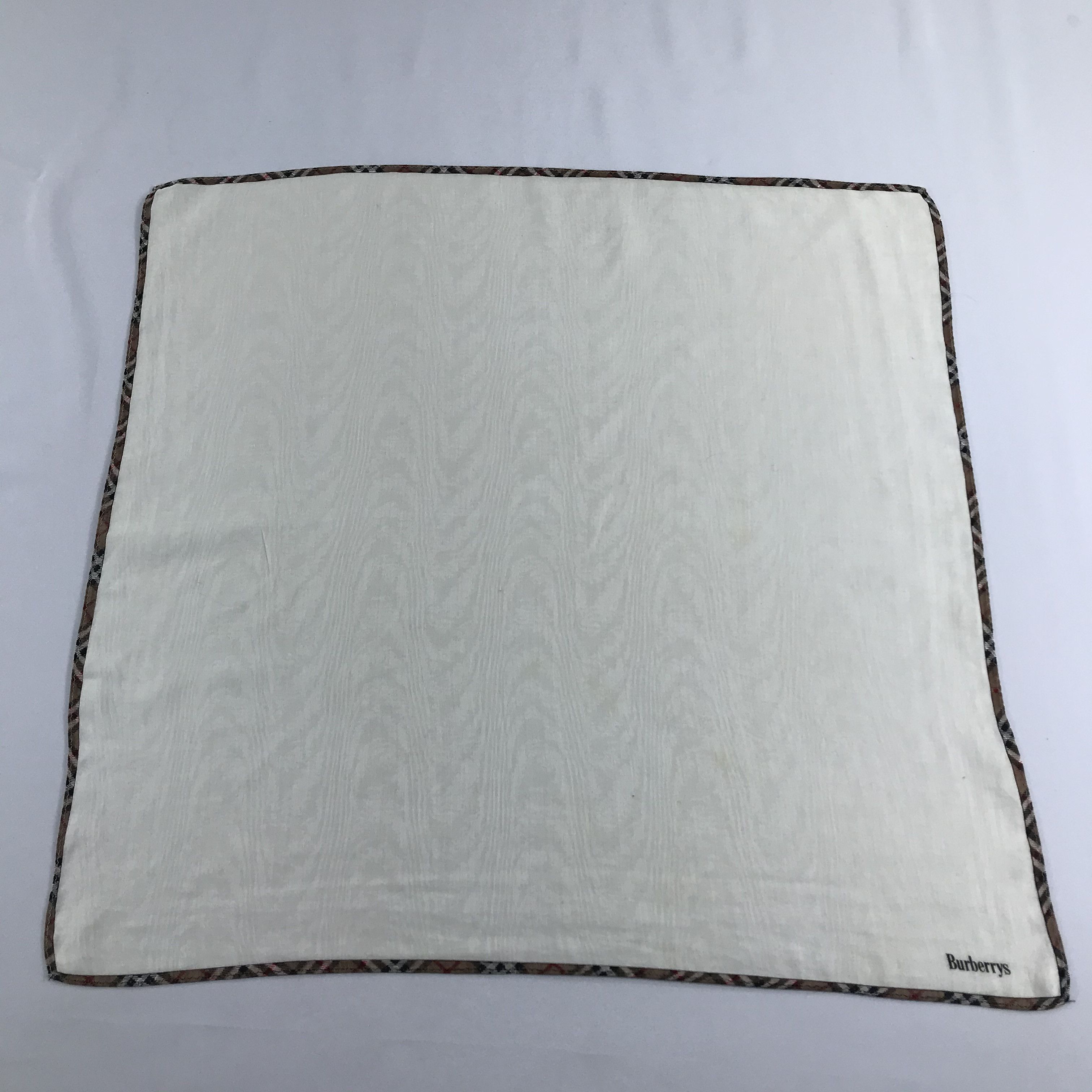 Burberry Burberrys Handkerchief Neckerchief Bandana H1049 Size ONE SIZE - 2 Thumbnail