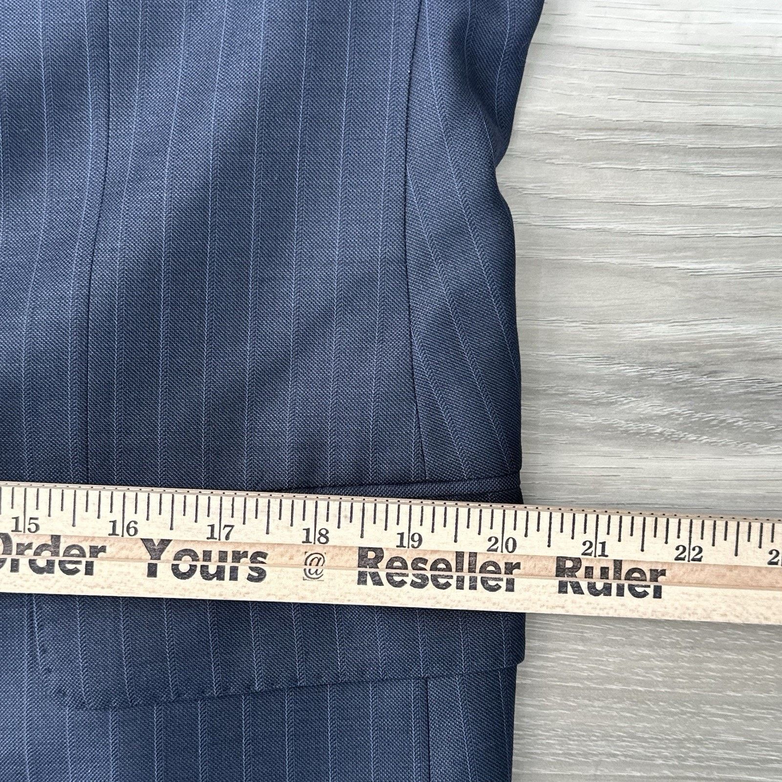 Daniel Cremieux Daniel Cremieux Loro Piana Super 130 Navy Pinstripe 42S Suit Size 42S - 19 Thumbnail