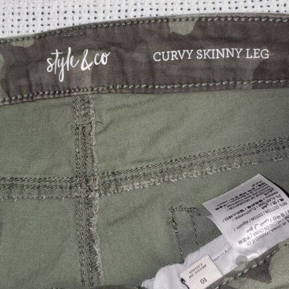 Vintage Style & Co. Curvy Skinny Leg Camouflage Sz. 10 Pants with Po Size 31" - 4 Thumbnail